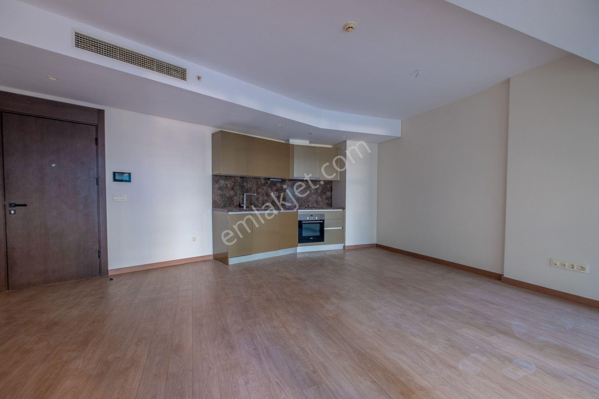 Nef 22 Ataköy'de Büyük 1+1 Satılık Residence Büyük Balkonlu - Görsel 8