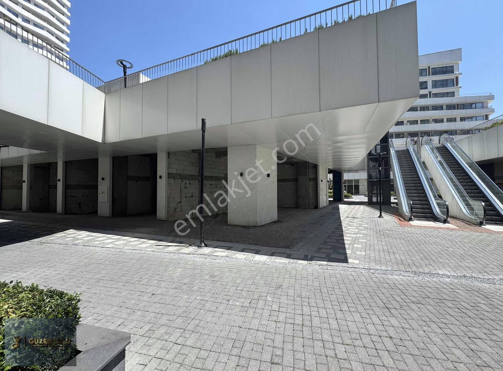 Nivo İstanbul Avm İçi Kiralık Köşe Başı Dükkan - Görsel 4