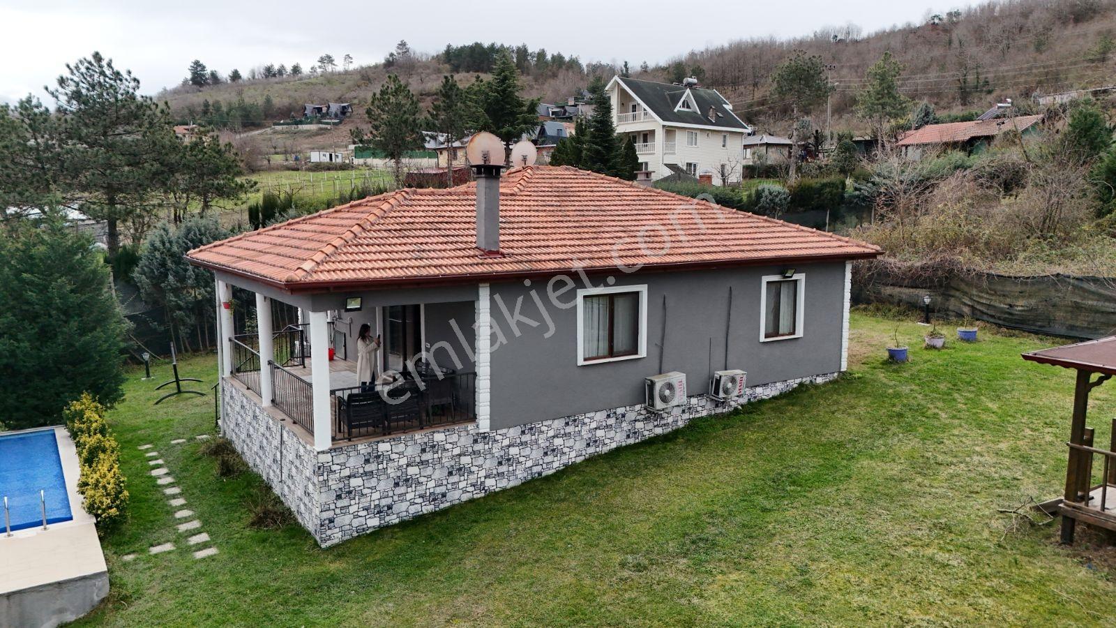 Sapanca Hacımercanda Havuzlu Eşyalı Müstakil Villa - Görsel 13