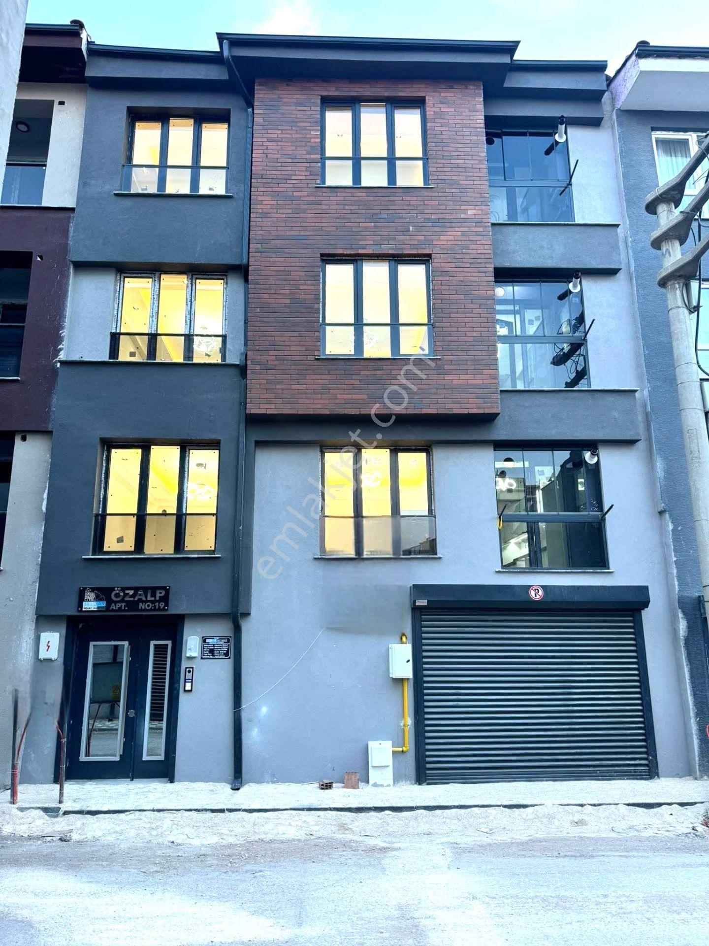 Recep Ümit'ten Esenli Caddesi Yanında Satılık Asansörlü -ferah 2+0 Lux Daire. - Görsel 27