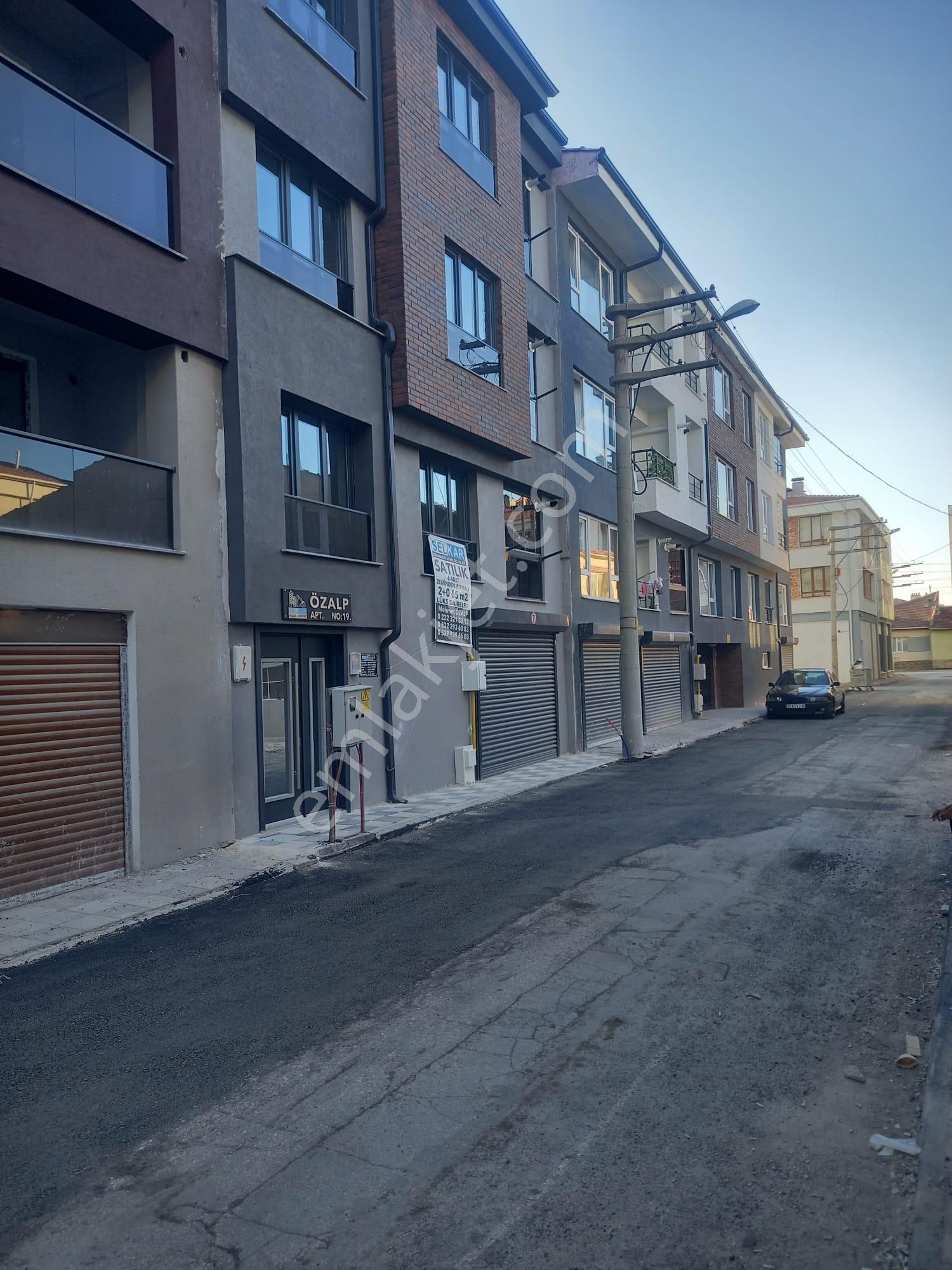 Recep Ümit'ten Esenli Caddesi Yanında Satılık Asansörlü -ferah 2+0 Lux Daire. - Görsel 28