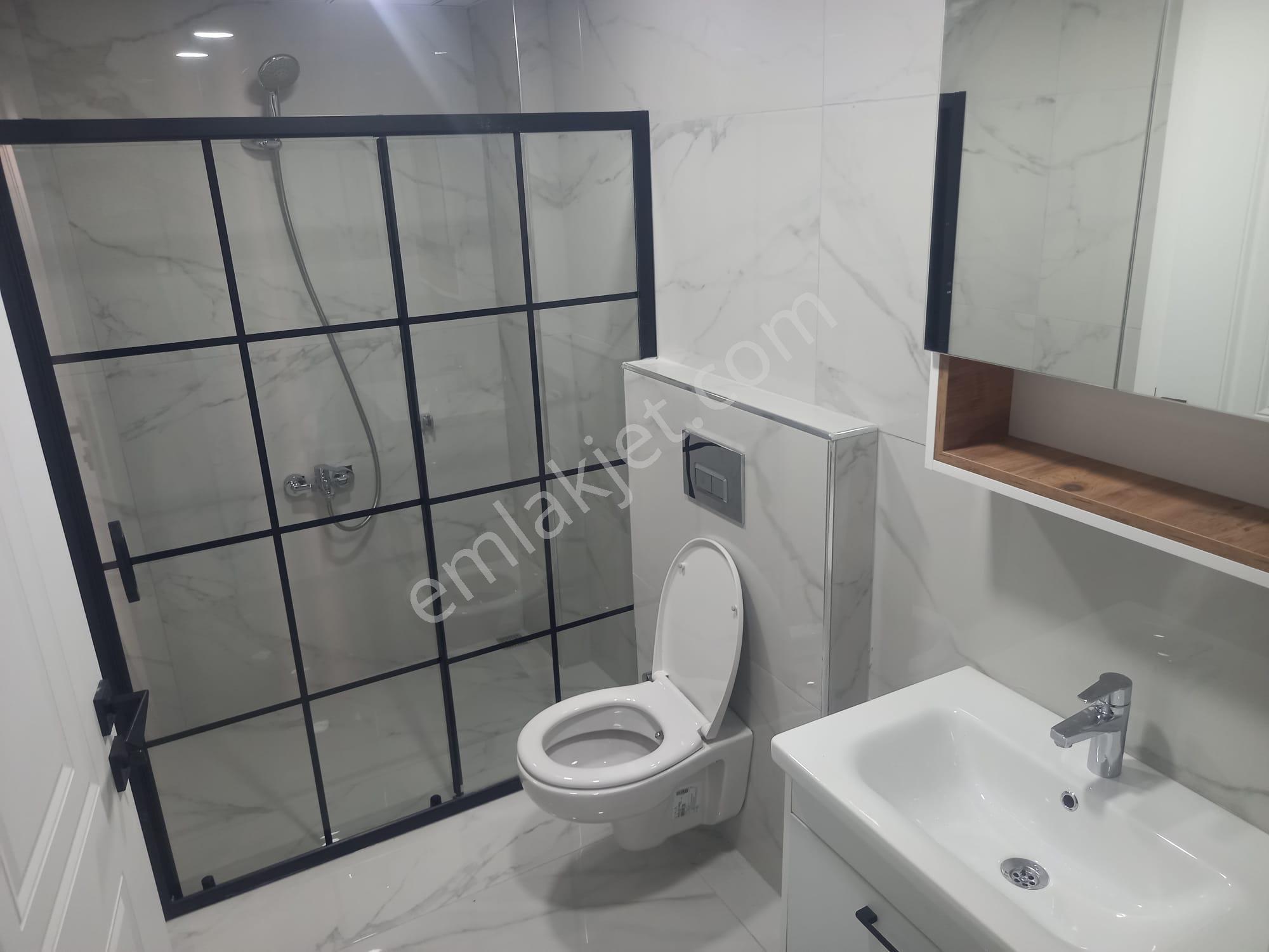 Recep Ümit'ten Esenli Caddesi Yanında Satılık Asansörlü -ferah 2+0 Lux Daire. - Görsel 19