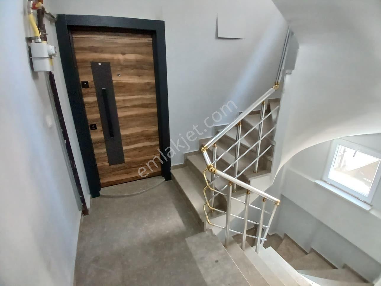 Osmangazi Emek Mah.metroya Yürüme Mesafesinde Kiralık 1+1 Daire - Görsel 9
