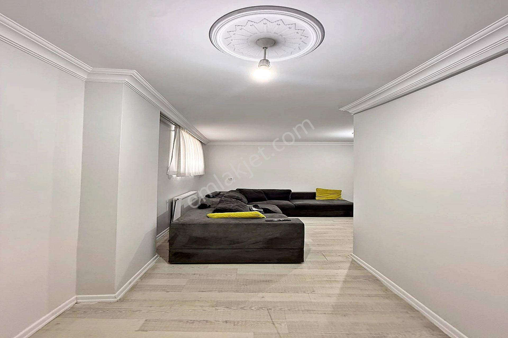 Bahçeşehir'in Dibinde Cadde Üzeri Satılık 2+1 Bahçe Katı Daire - Görsel 10