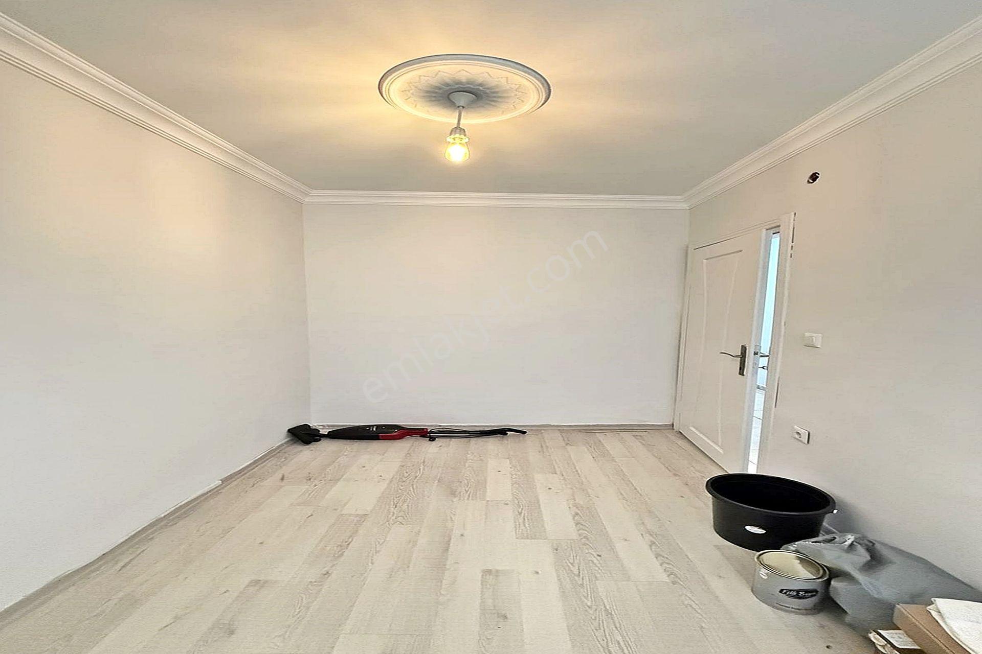 Bahçeşehir'in Dibinde Cadde Üzeri Satılık 2+1 Bahçe Katı Daire - Görsel 19