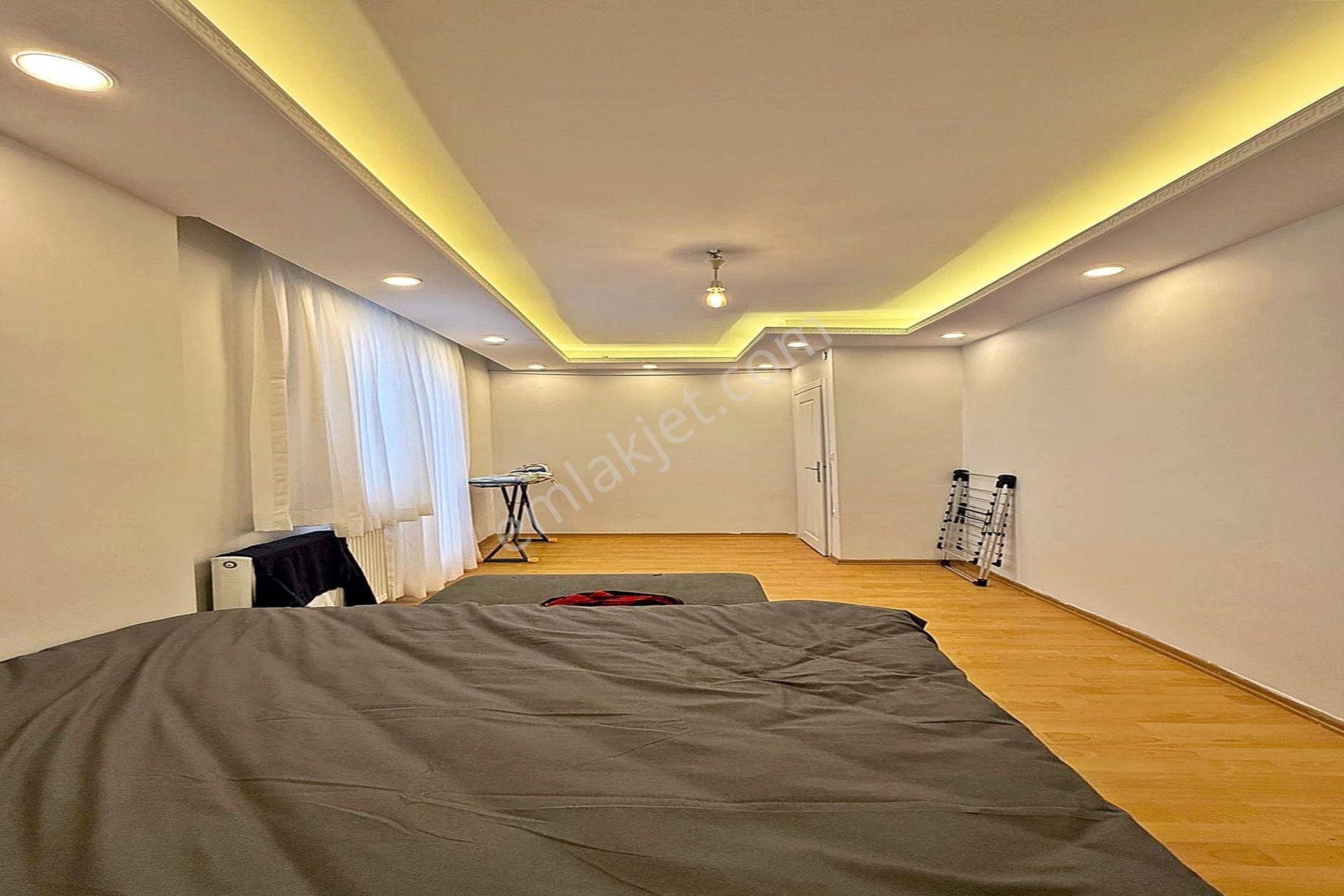 Bahçeşehir'in Dibinde Cadde Üzeri Satılık 2+1 Bahçe Katı Daire - Görsel 15