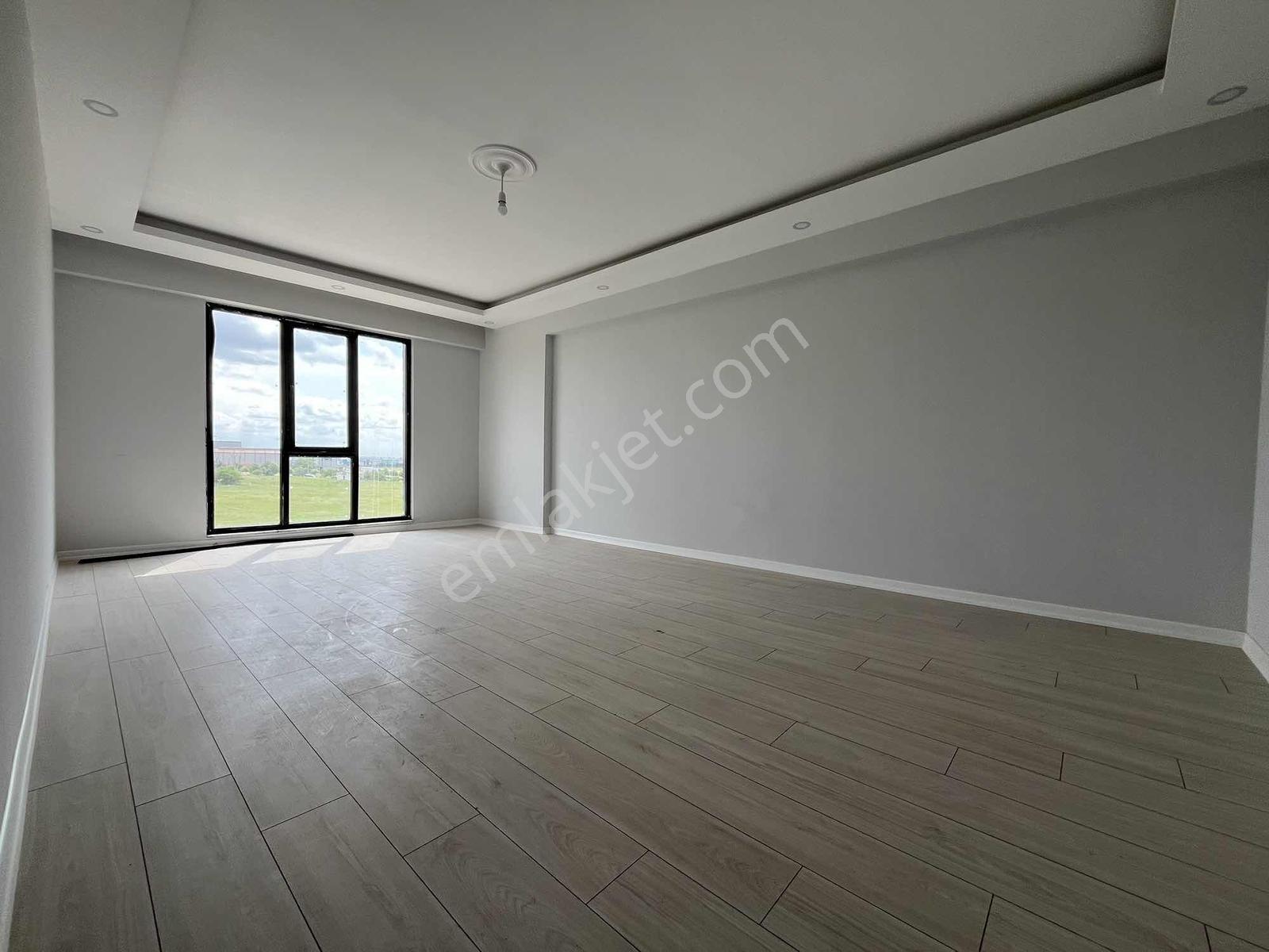 |osmanl|acil Avm Bölgesi Site İçinde E.banyolu 130m2 Satılık 3+1 - Görsel 26