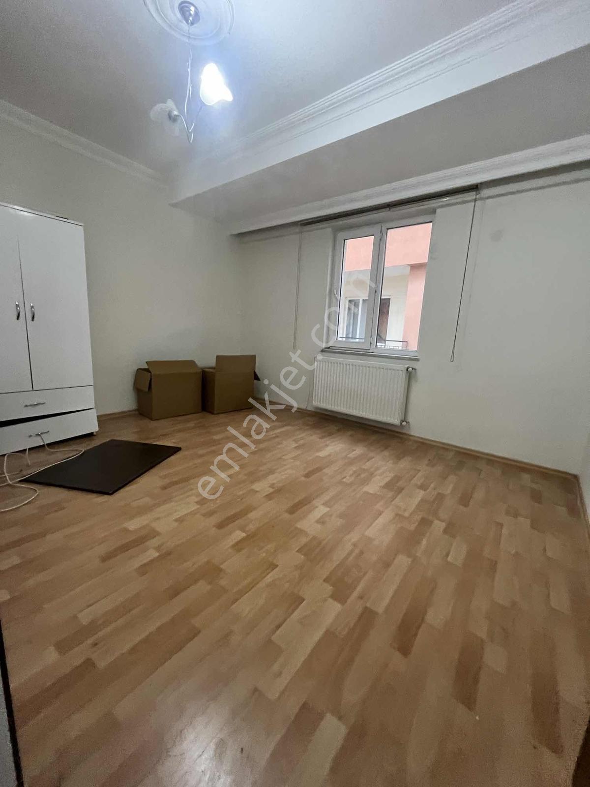Çaybaşı Caddesi Yanı Aileye Kiralık 2+1 Arakat Daire - Görsel 9
