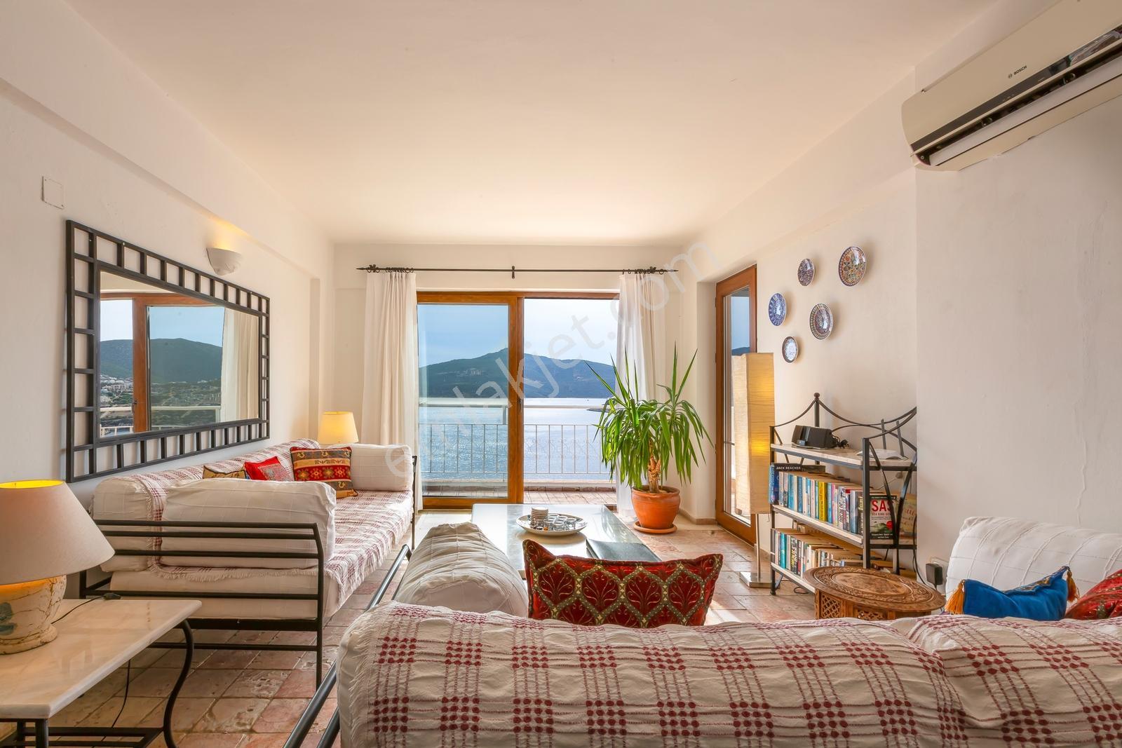 Kalkan Kömürlükde Deniz Manzaralı Şık 2+1 Daire - Görsel 4