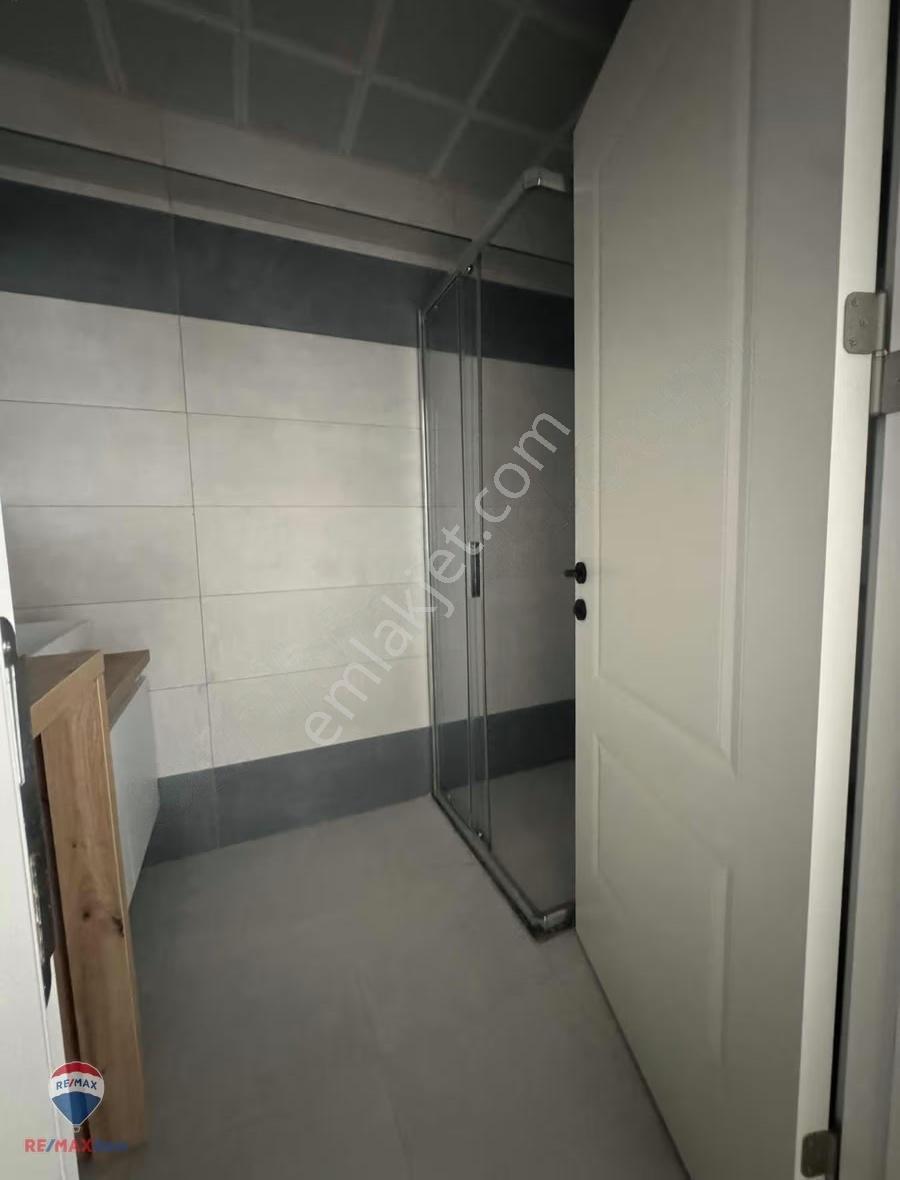 69 Hakan Büyük"ten Karşıyaka Çarşı Yakını 2+1 Sıfır Daire - Görsel 2