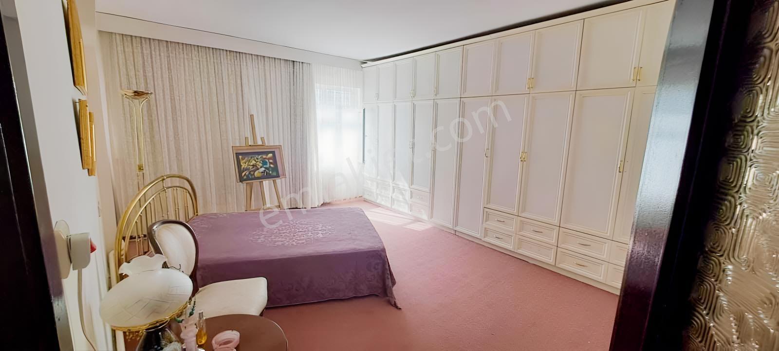 Bi·nova'dan Reşadiye Mahallesinde Kiralık Geniş 3+1 Daire