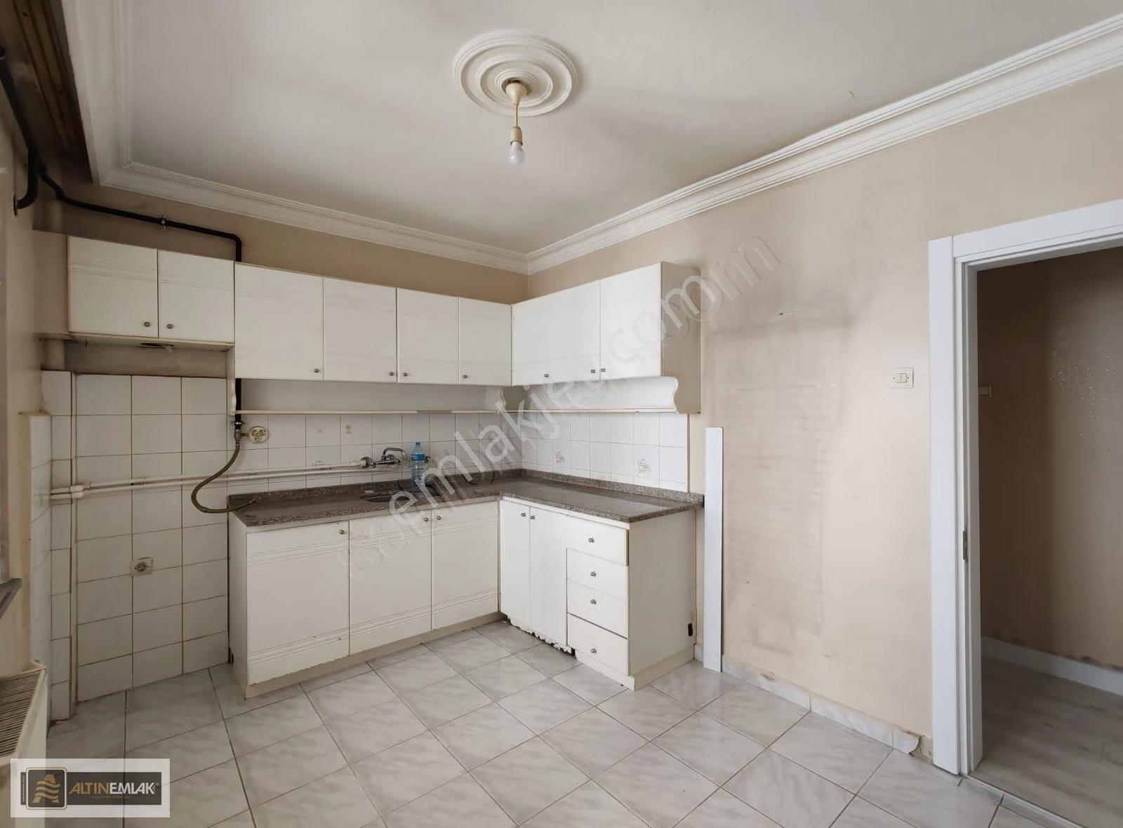 Süleymanpaşa Da Sahile Yakın Prestijli Noktada Kiralık 3+1 Daire - Görsel 6