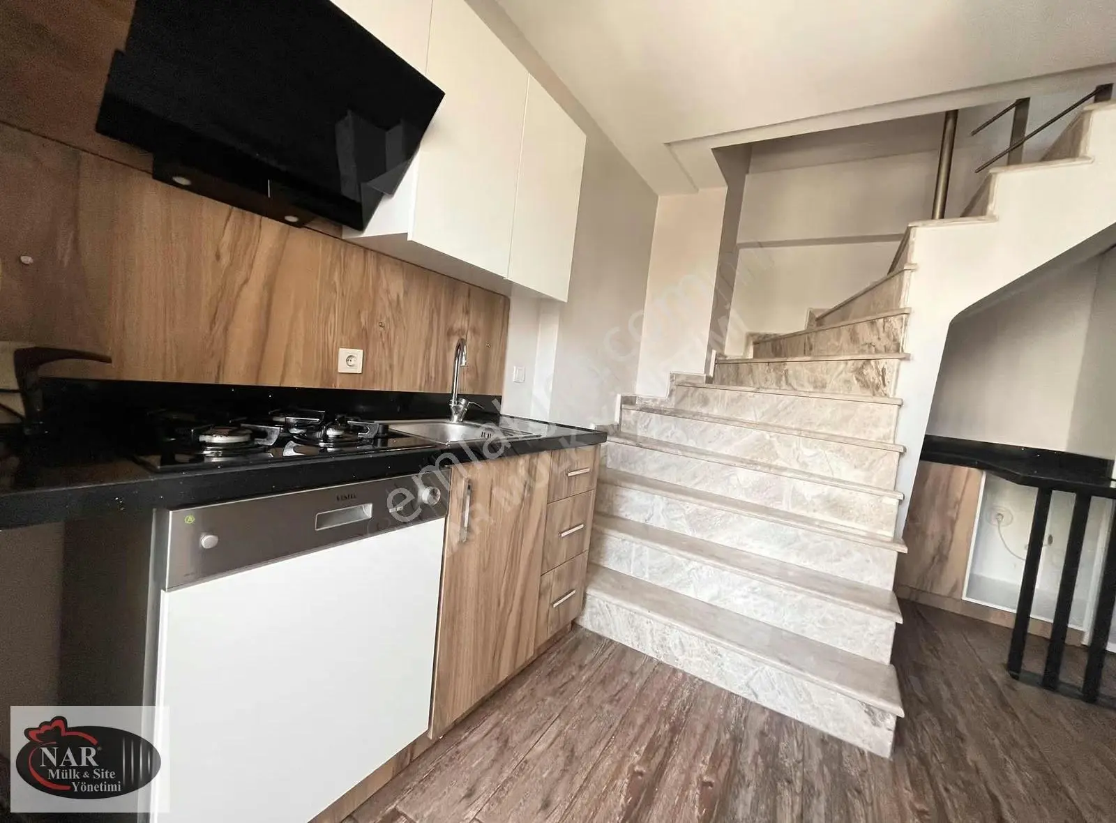 Nar Yönetimden Vitrin Sitesinde 2+1 Dubleks Eşyalı Kiralık Daire - Görsel 5