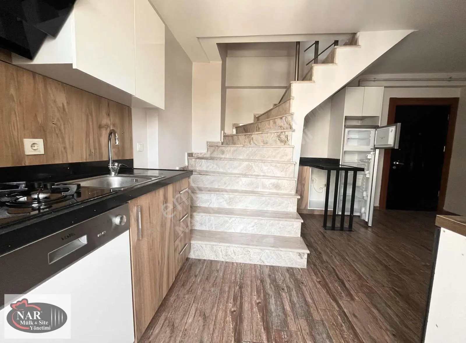 Nar Yönetimden Vitrin Sitesinde 2+1 Dubleks Eşyalı Kiralık Daire - Görsel 4