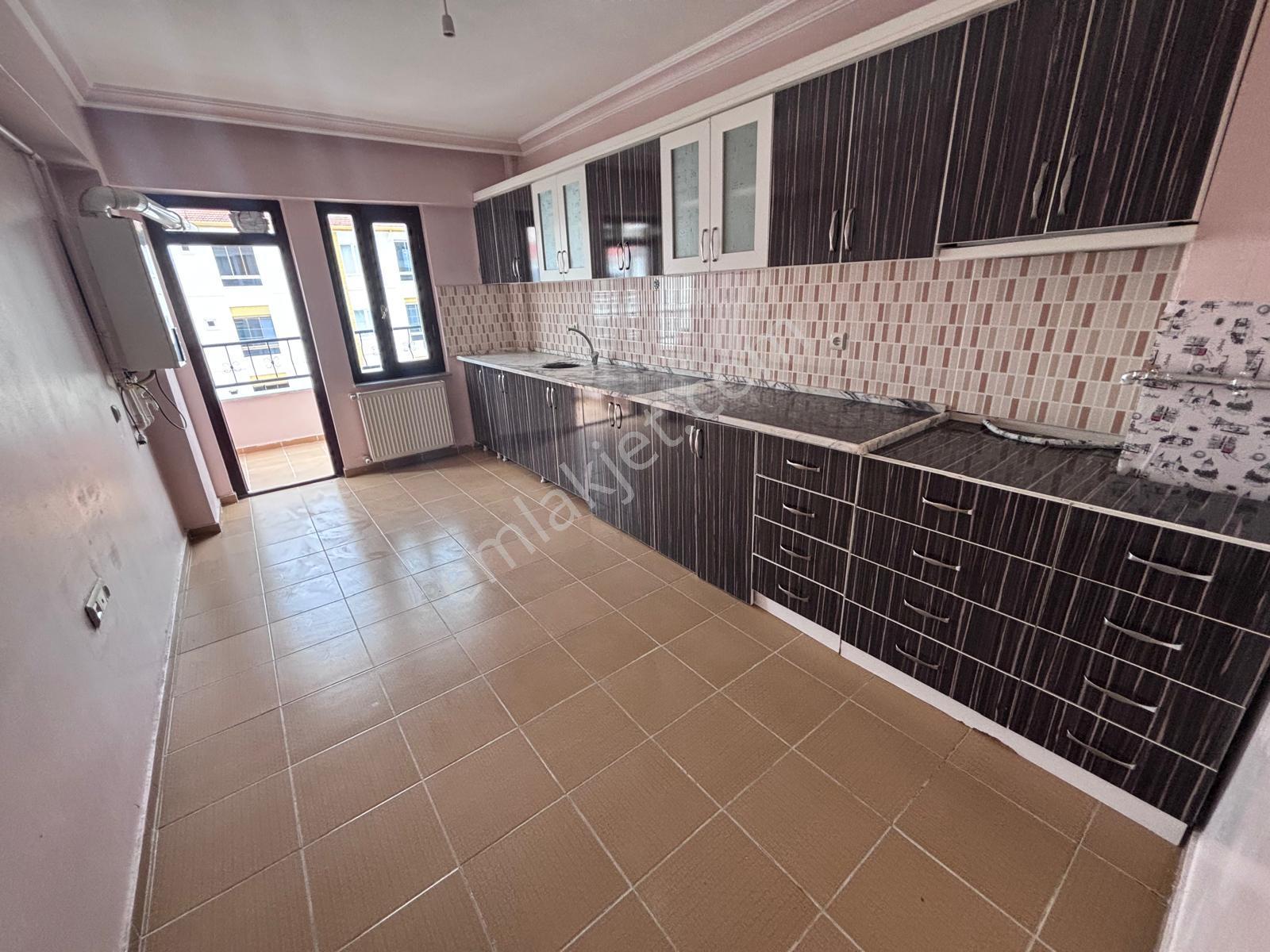 Ulukavak Mah. Köprübaşı Sokak Üzerinde Satılık 2+1 Daire - Görsel 8
