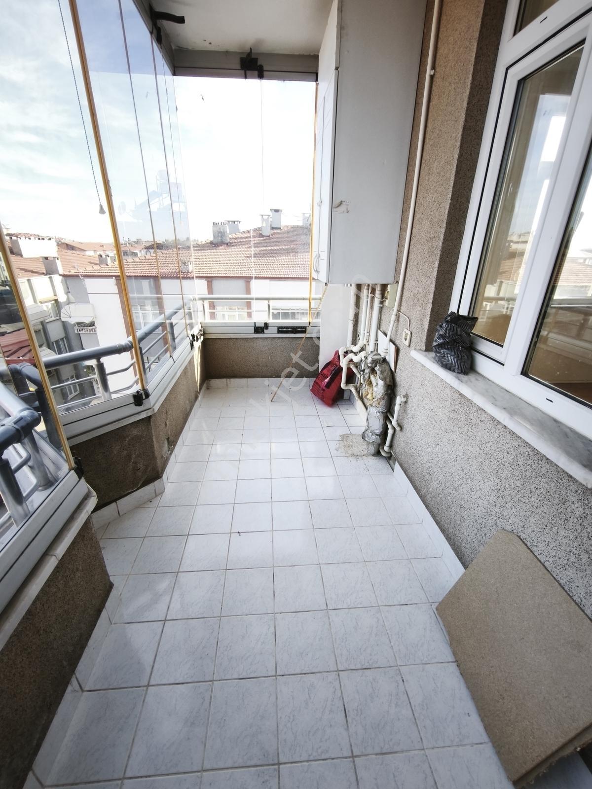 Truva// İsa Kılıç'tan Çarşambada Kiralık 3+1 Daire - Görsel 14