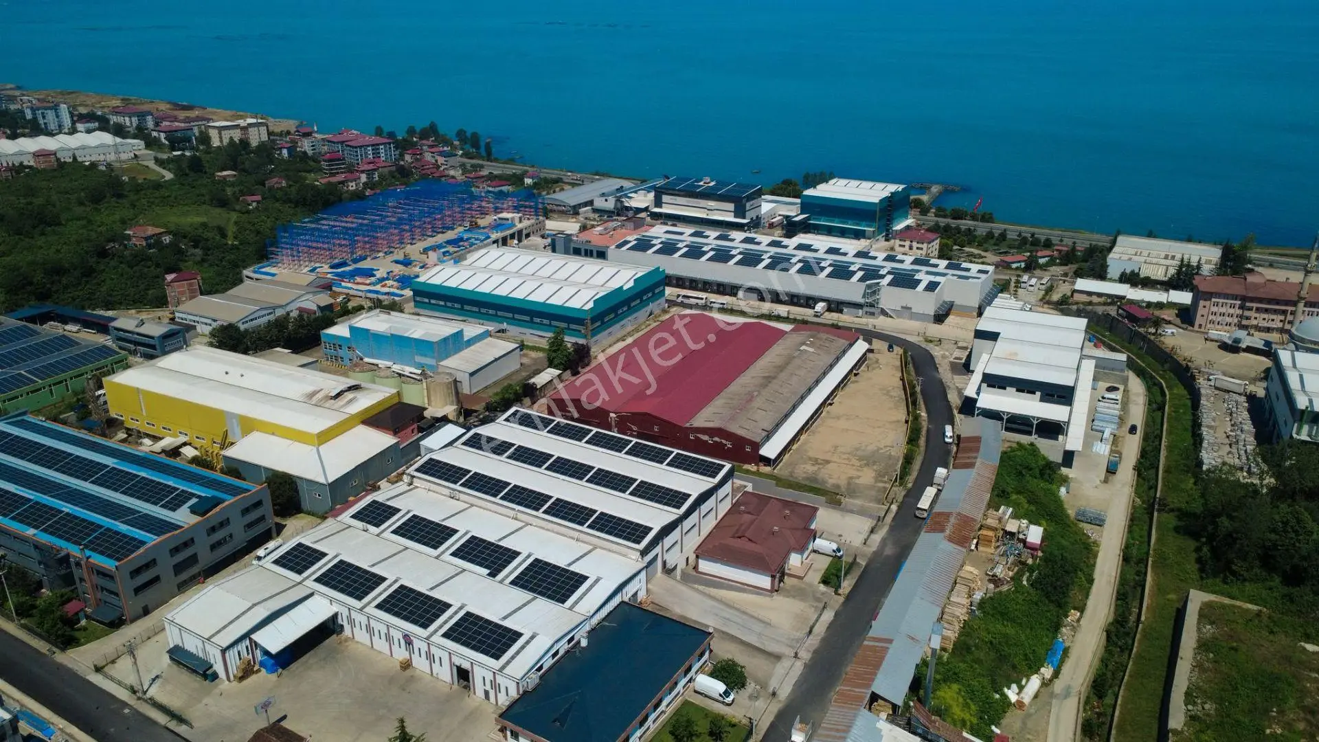 Trabzon Arsin Organize Sanayi Bölgesinde Kiralık Fabrika