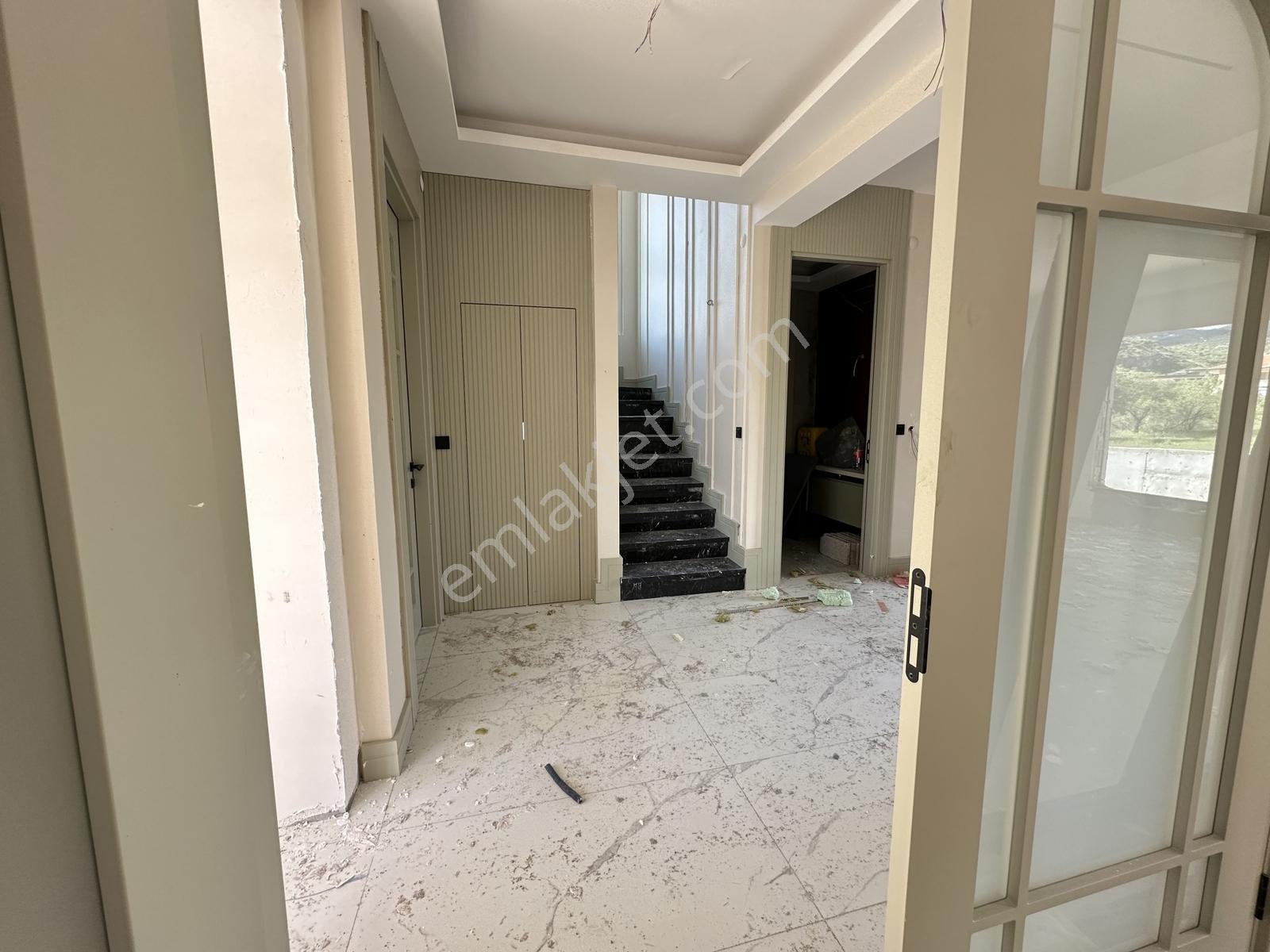 The Duru Team - Becen'de Tekaş Avantgarde'de 4,5+1 Tasarım Villa - Görsel 22