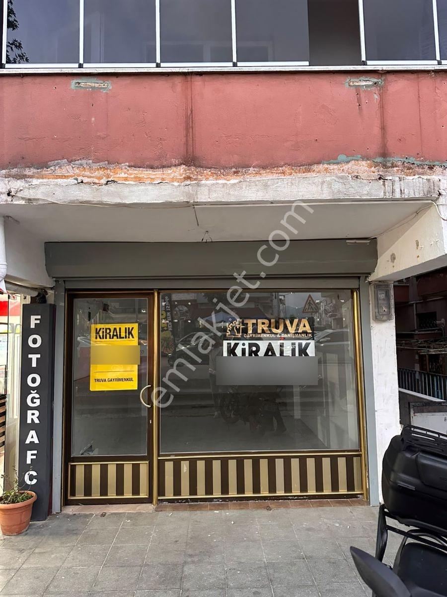 Truva/ahmet'den İlkadım İşlek İlyasköy Kavşağında Kiralık Dükkan