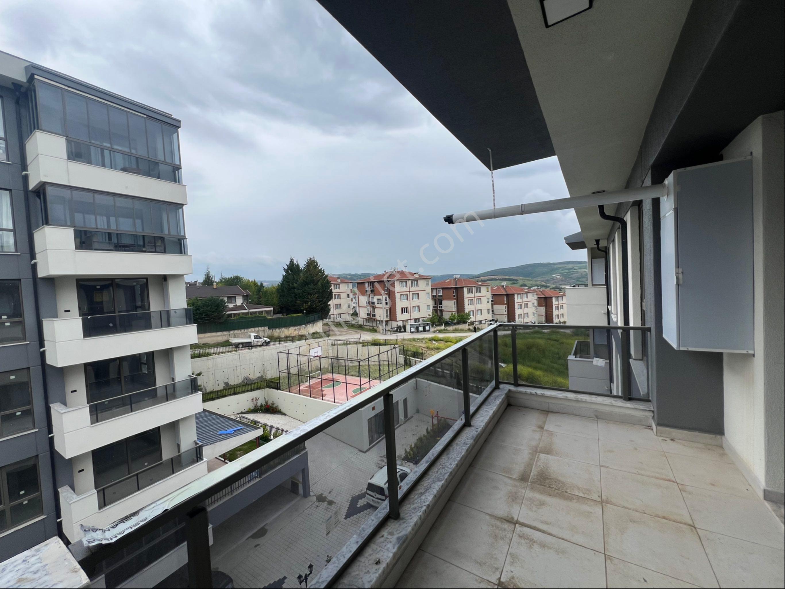 Roma’ Dan Yunusemre Mahallesi’ Nde Site İçi Kiralık Daire - Görsel 11