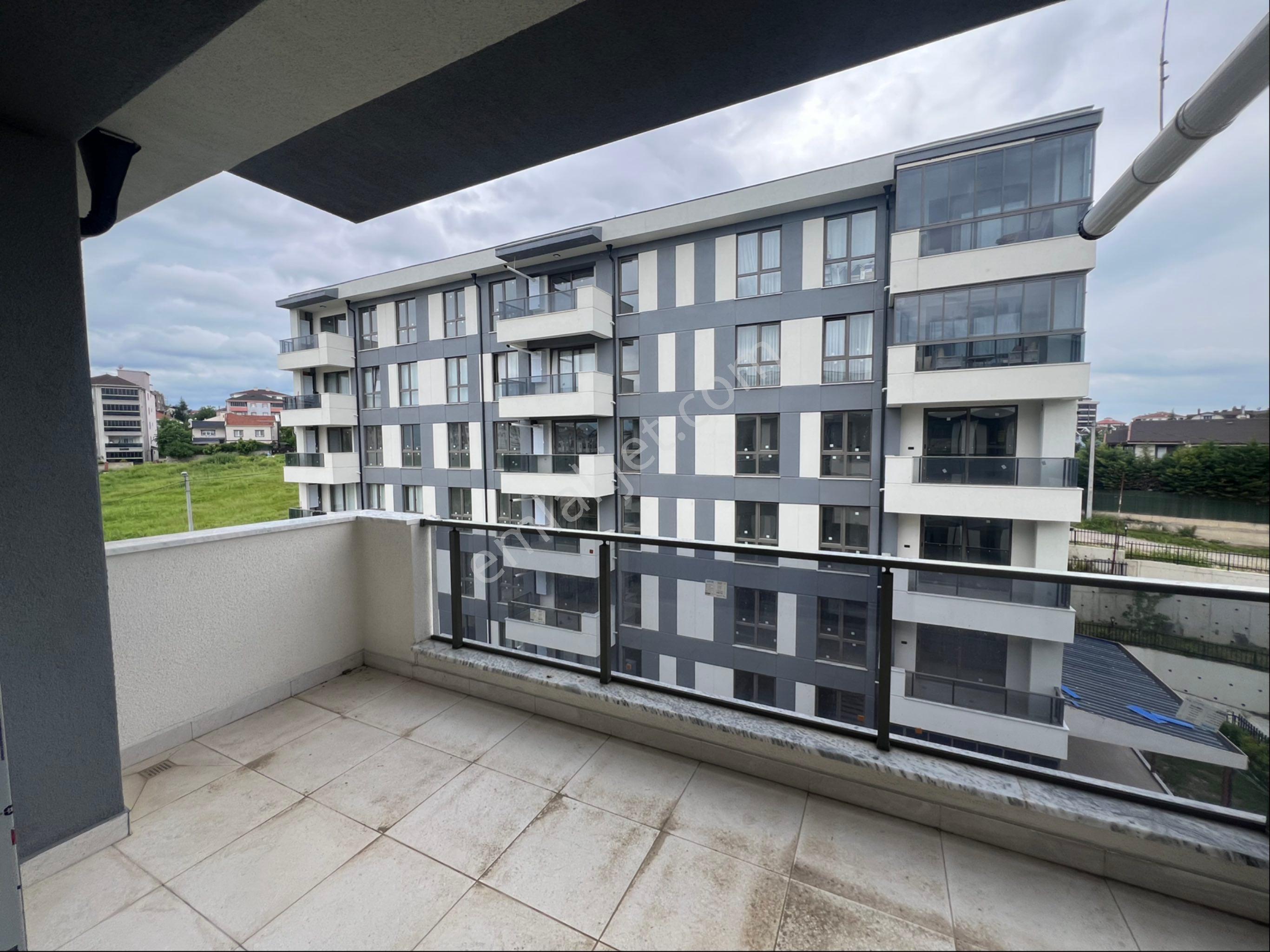 Roma’ Dan Yunusemre Mahallesi’ Nde Site İçi Kiralık Daire - Görsel 12