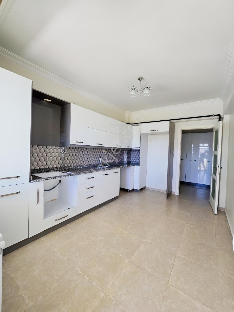 Hanedan Gyo'dan Yeşil Mavi Sitesinde Kiralık 3+1 Daire - Görsel 12