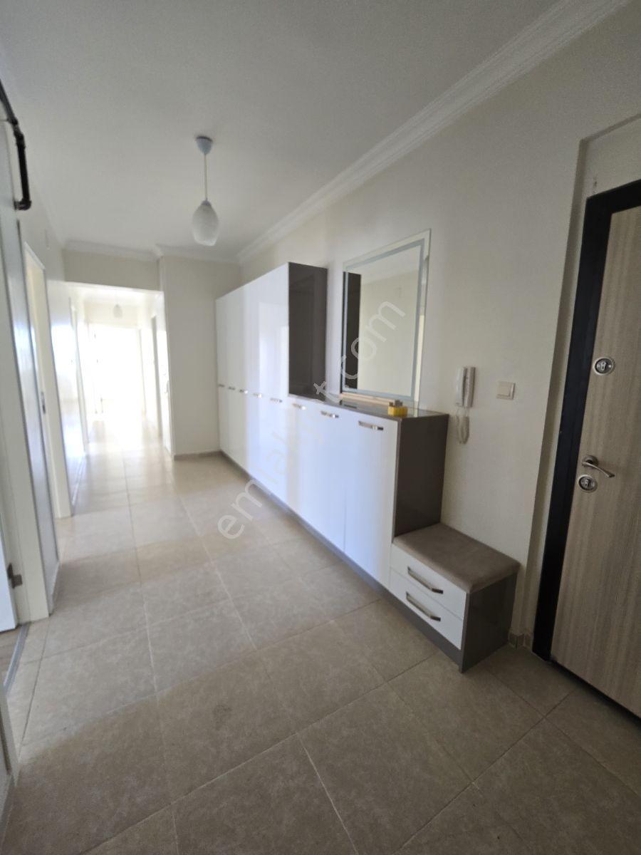 Hanedan Gyo'dan Yeşil Mavi Sitesinde Kiralık 3+1 Daire - Görsel 17