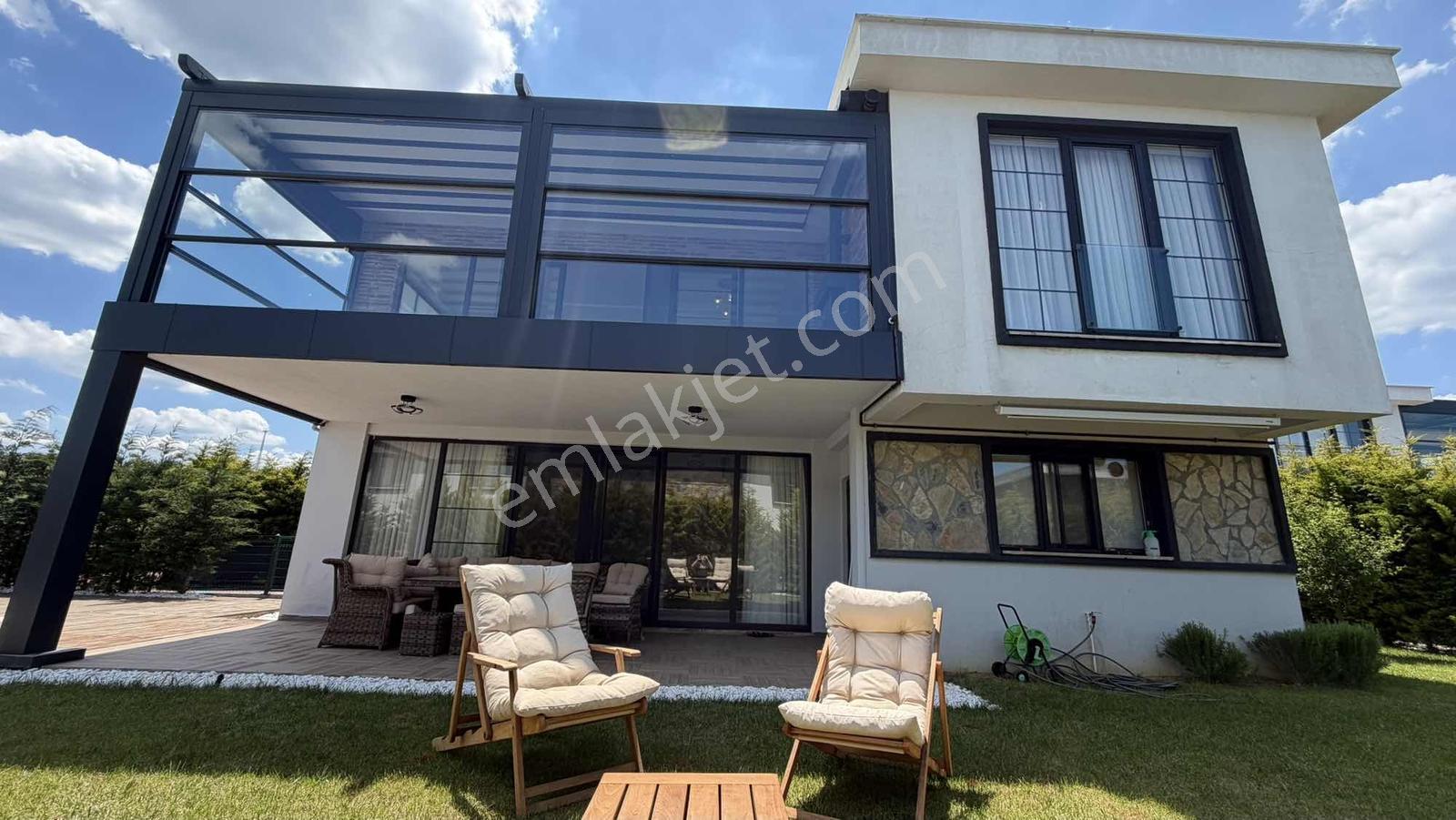 Şile' De Site İçerisinde İskanlı Lüks Müstakil Havuzlu Villa - Görsel 6