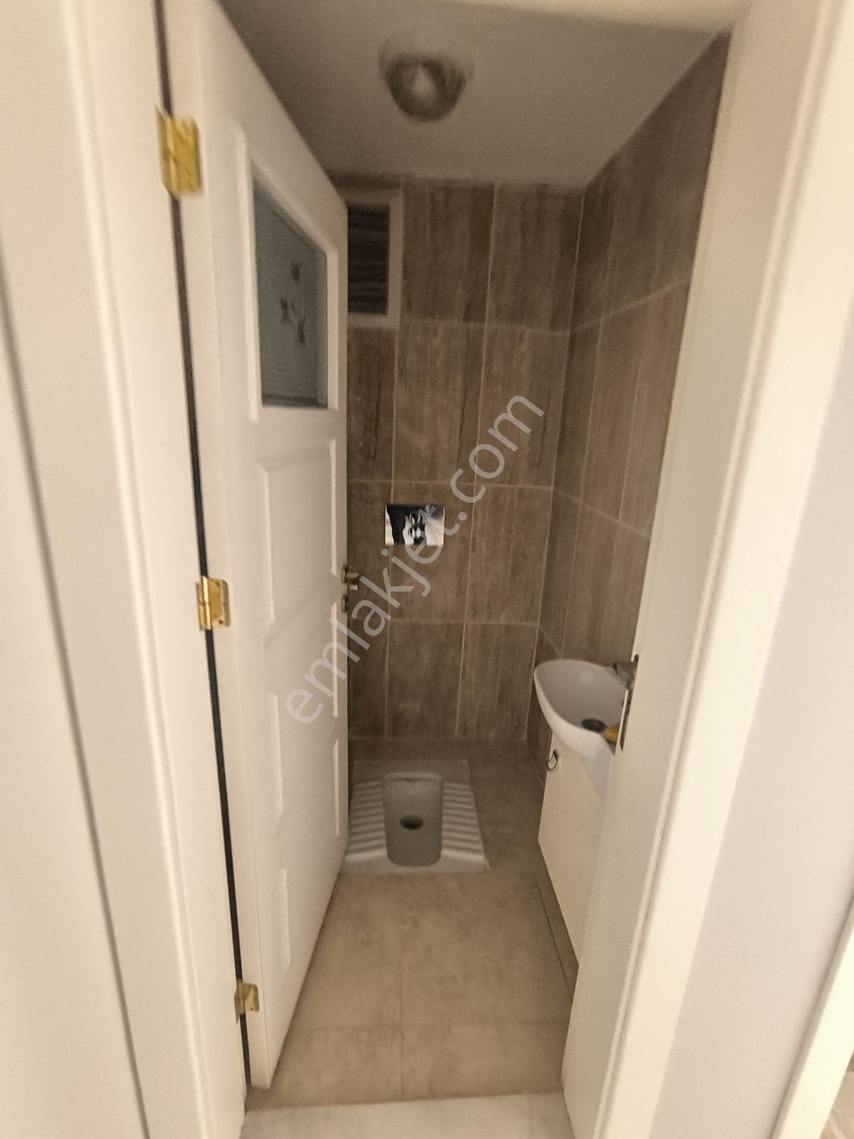 Kariyer'den İnegöl Merkez'de Dubleks Kiralık 4+1 Daire - 200 M² - Görsel 16