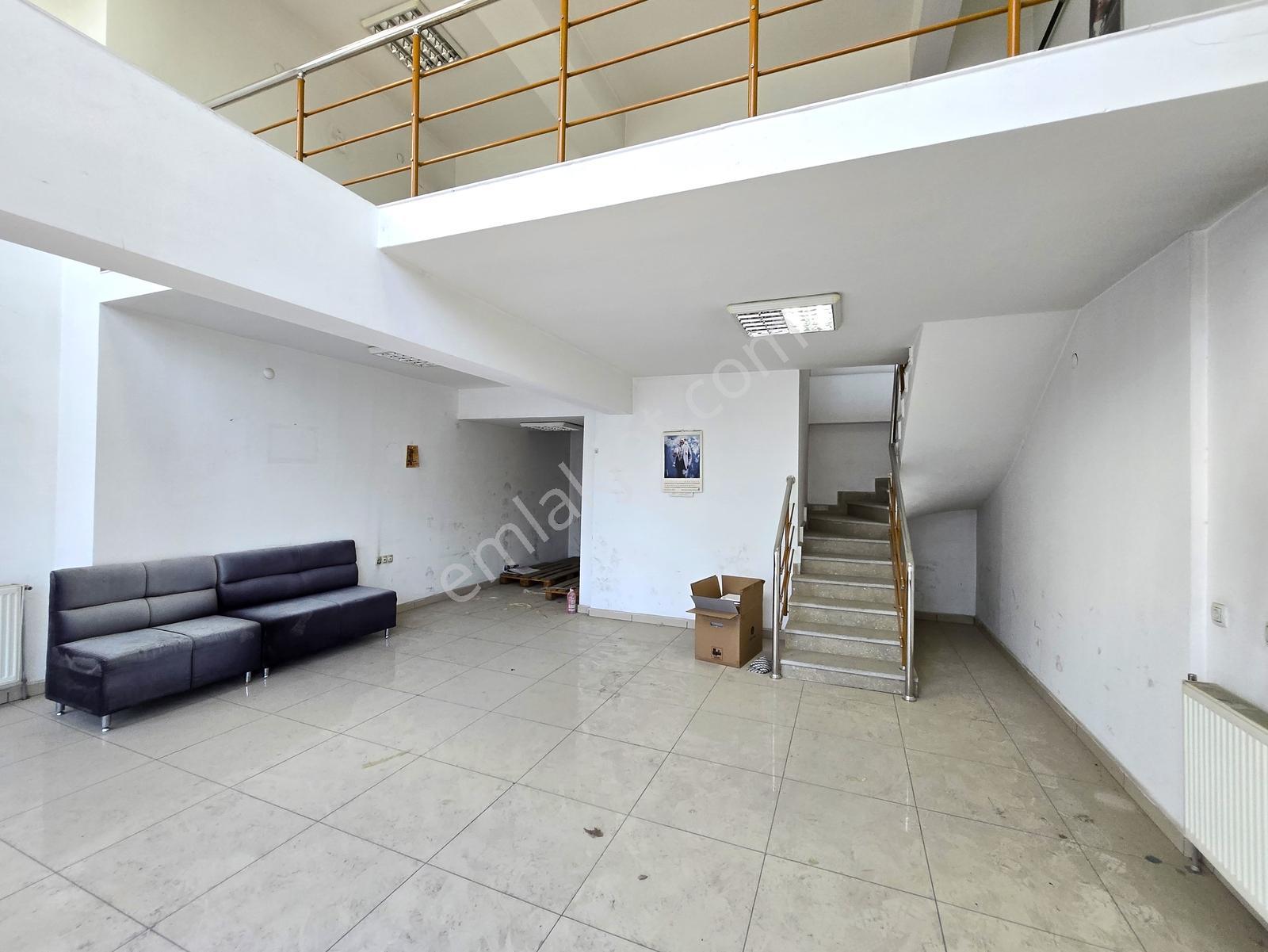Garanti Emlak'tan, Ana Cadde Üzeri, İşlek Konumda, 82 M² Dükkan - Görsel 12