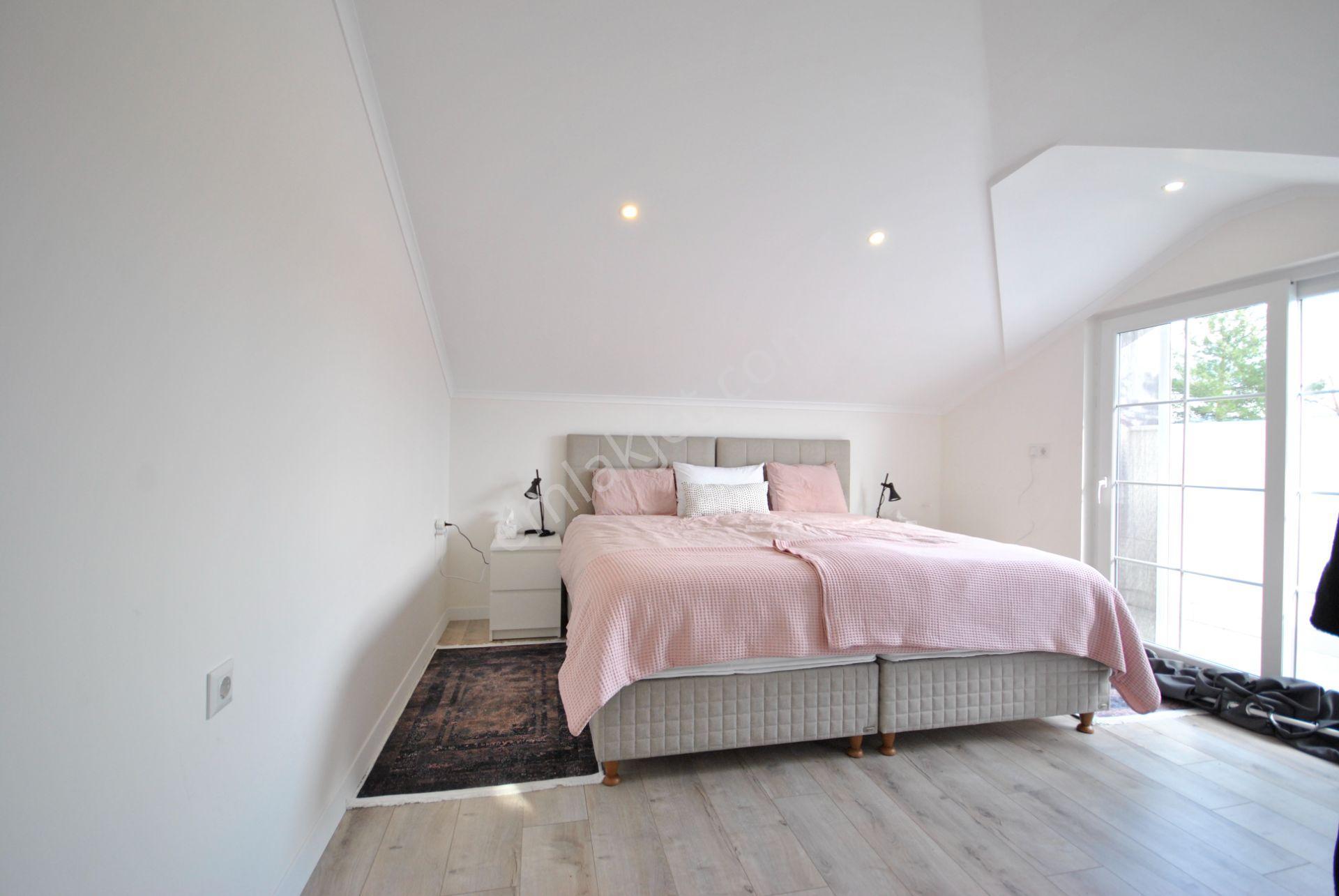 Kemerde Büyük Havuzlu Ve Full Eşyalı Satılık 2+1 İkiz Villa - Görsel 11