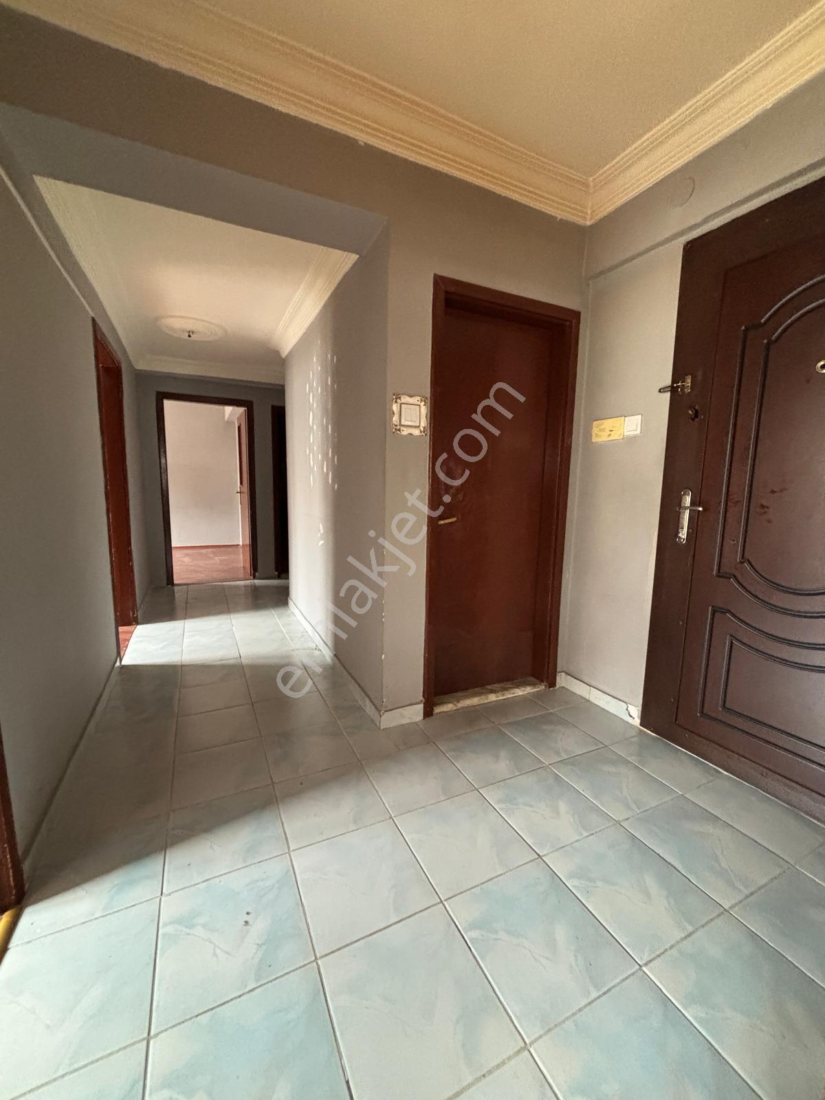 Ufuktepe Cadde Üzeri Kiralık 3+1 - Görsel 14