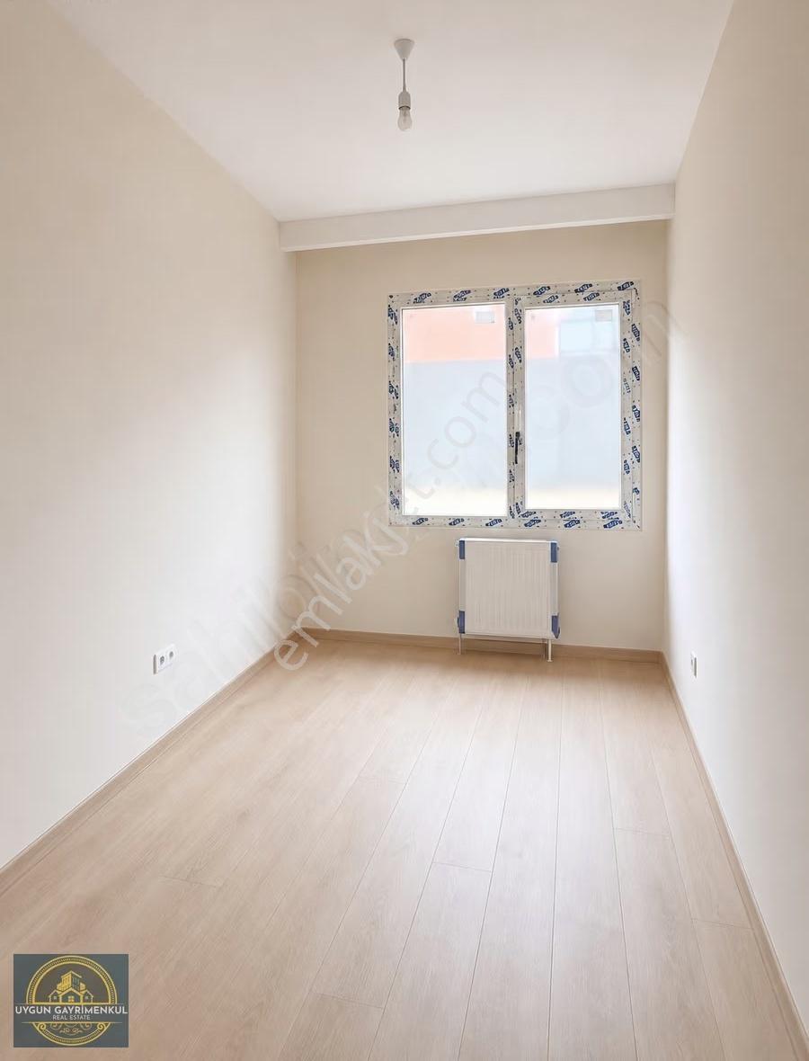 Uygun Gayrimenkul'den 3+1metroya Yürüme Mesafede Sıfır Boş Daire - Görsel 14