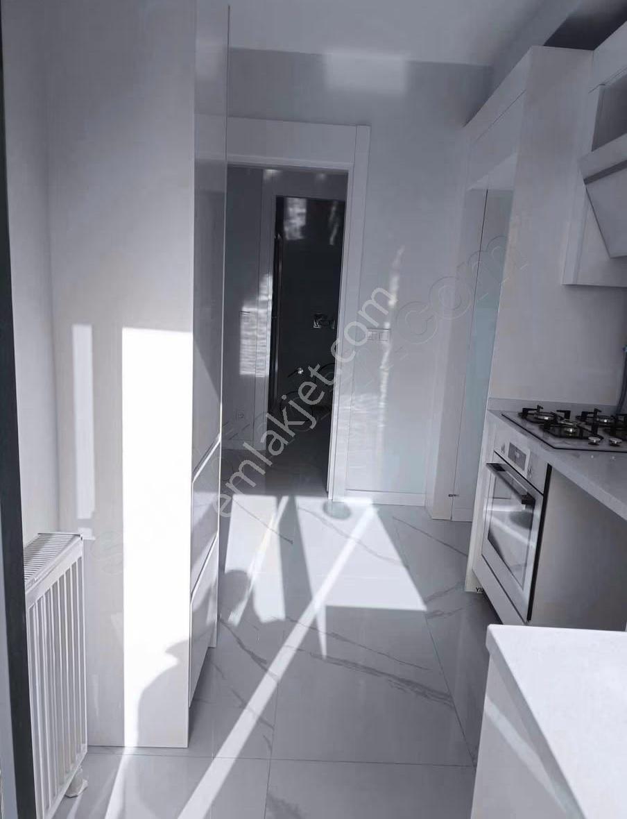 Bostancıda Güvenlikli Ve Havuzlu Sitede 2+1 Satılık Daire - Görsel 17