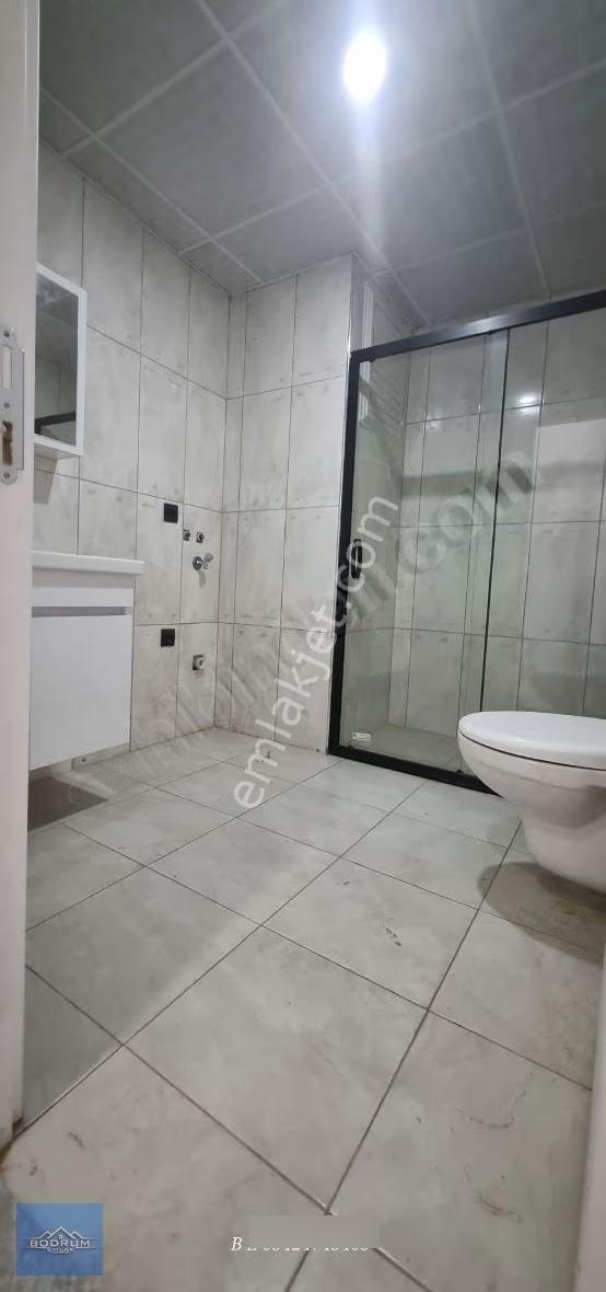 Milas Merkez Salı Pazarına Yakın 4+1 Kapalı Otoparklı - Görsel 3