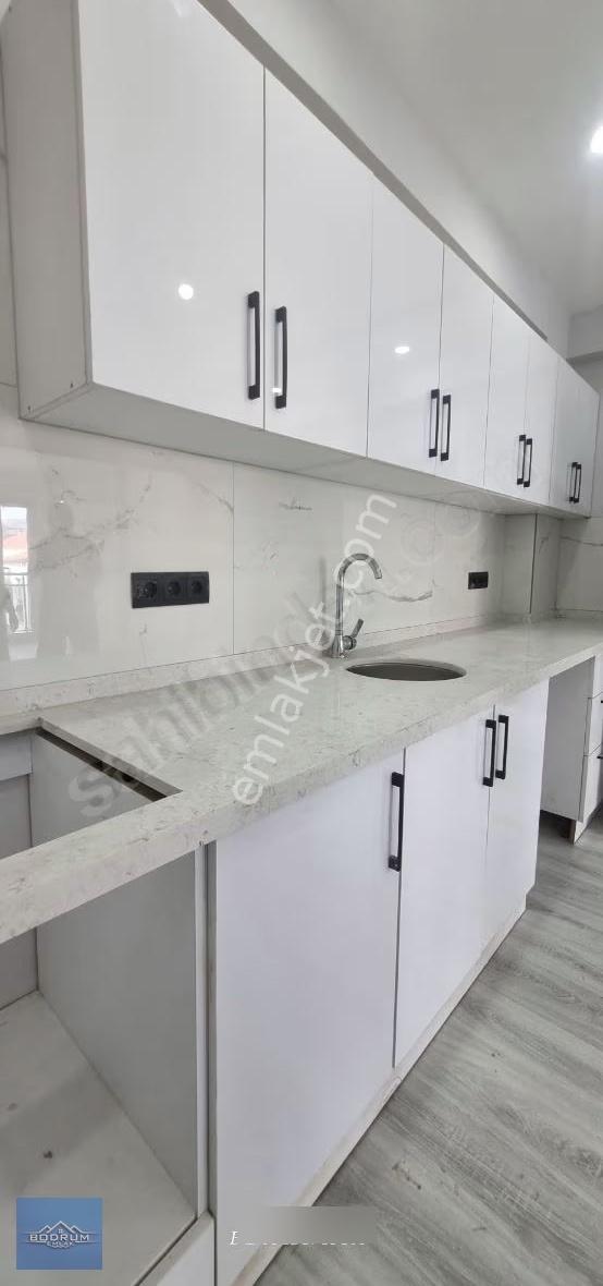 Milas Merkez Salı Pazarına Yakın 4+1 Kapalı Otoparklı - Görsel 14