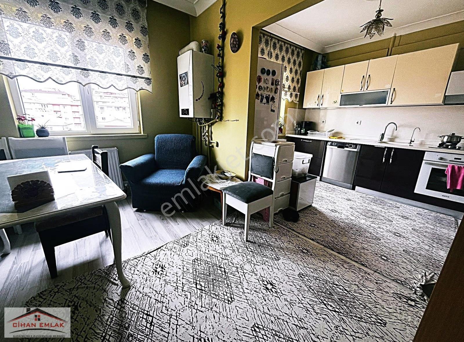 Şehit Kübilayda Karakeçili Cadde Ve Şehir Hastanesi Yakını 6+2