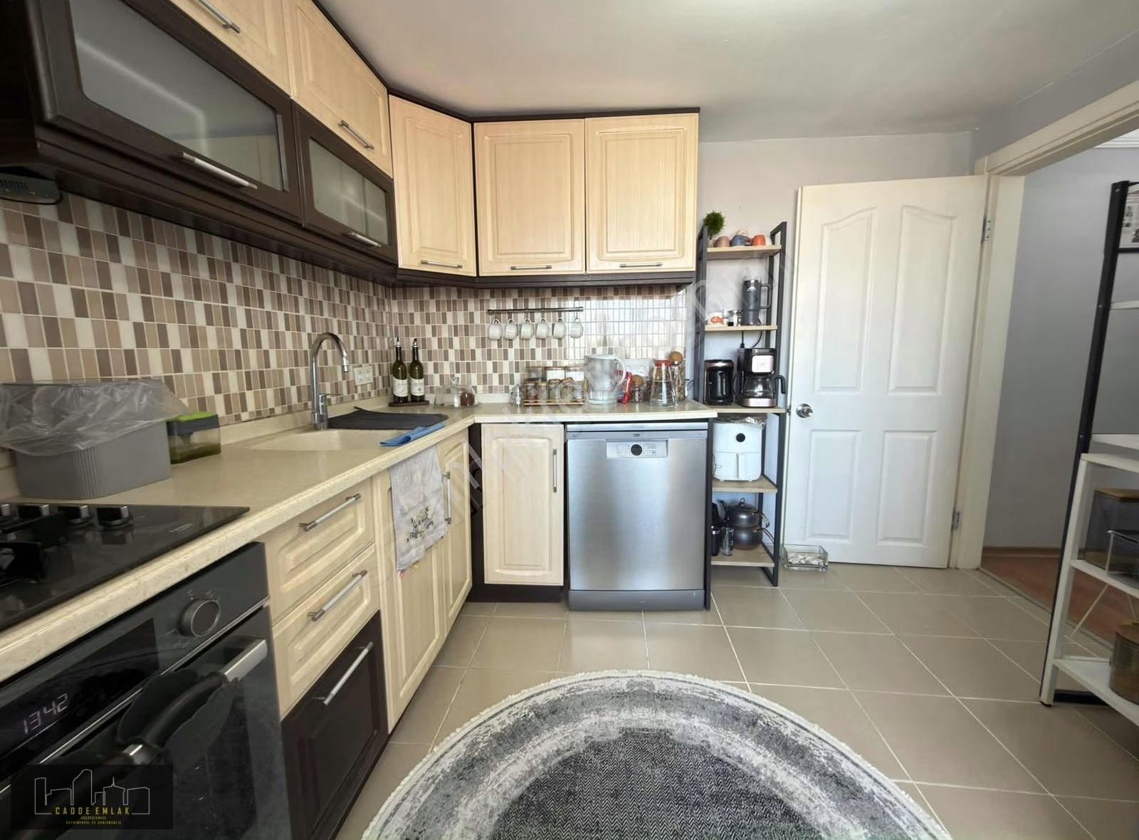 Cadde Emlak Gültepe Mah 2.5 +1masrafsız Önü Açık Son Kat Daire - Görsel 10