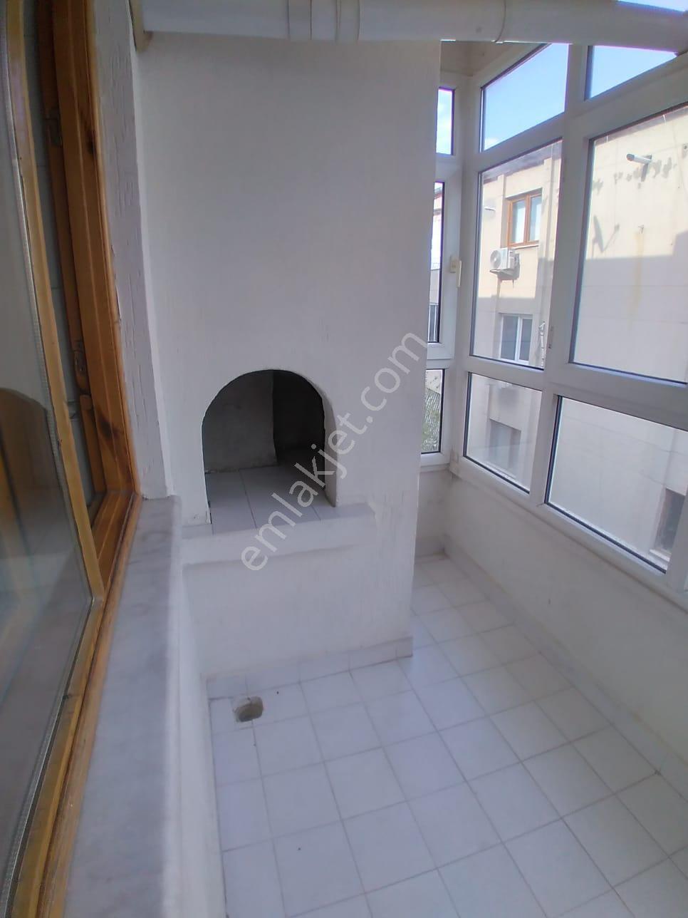 Ender Uysal Gayrimenkulden Kınıklı Da Foruma 1 Dakika Kiralık Asansörlü Arakat Daire.... - Görsel 9