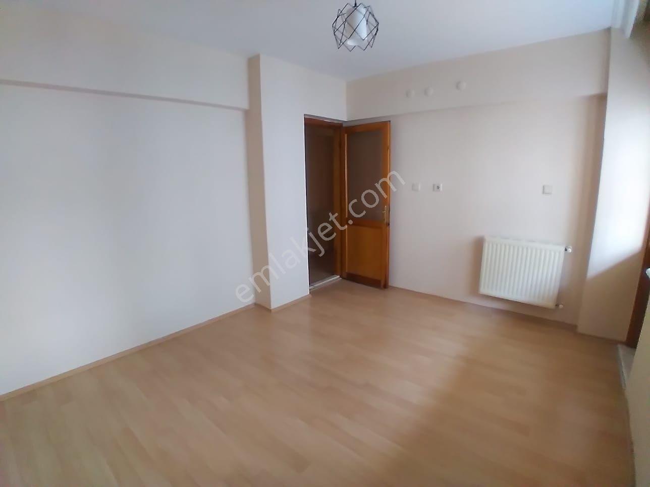 Ender Uysal Gayrimenkulden Kınıklı Da Foruma 1 Dakika Kiralık Asansörlü Arakat Daire.... - Görsel 8