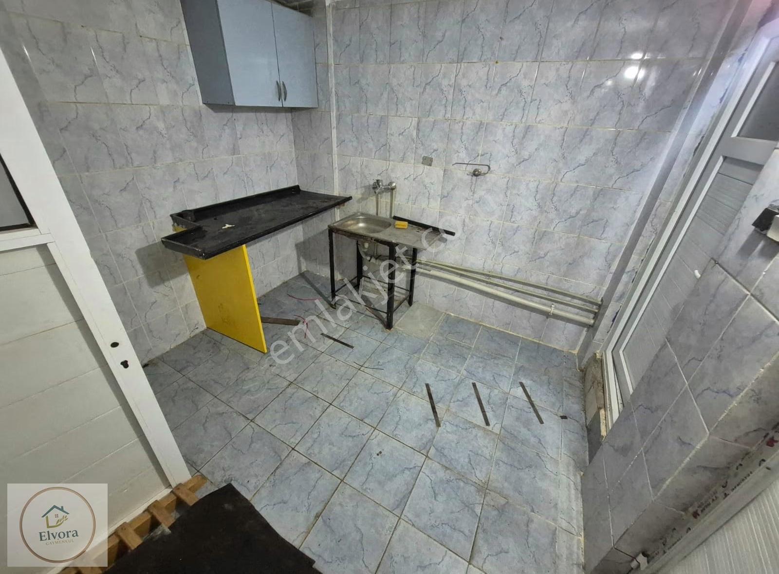 Buca Adatepe'de 125 M2 Kiralık Depo İş Yeri - Görsel 11