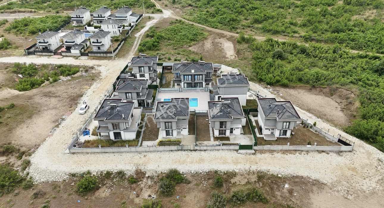 Remax Hür Halil Öztürk Kaynarca Başoğlu'nda Satılık Villa - Görsel 31