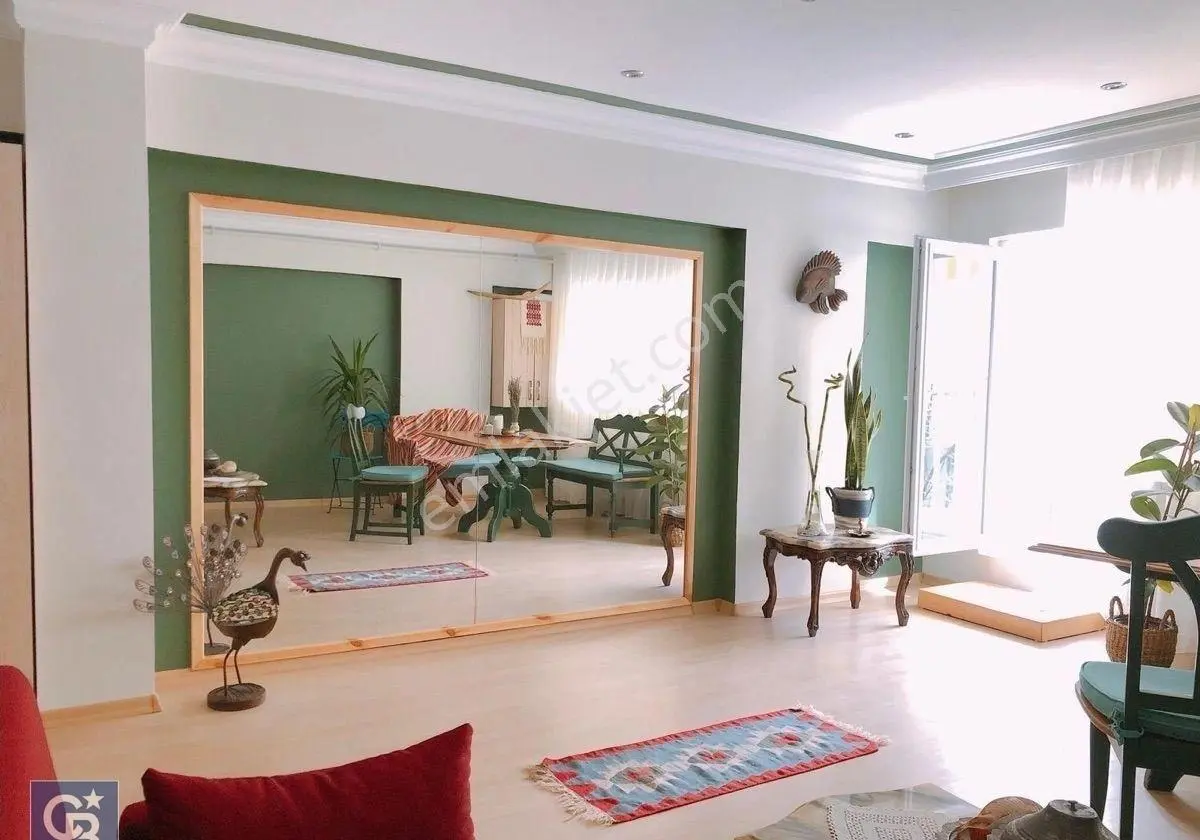 Kadıköy Değirmende Kiralık Geniş Stüdyo Daire