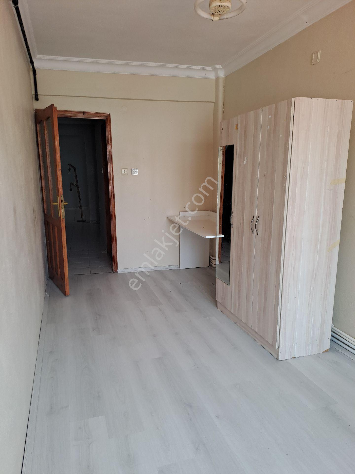 Karesi 1.oruçgazi Mahallesi,sahibinden Kiralık 3+1,masrafsız Daire - Görsel 9
