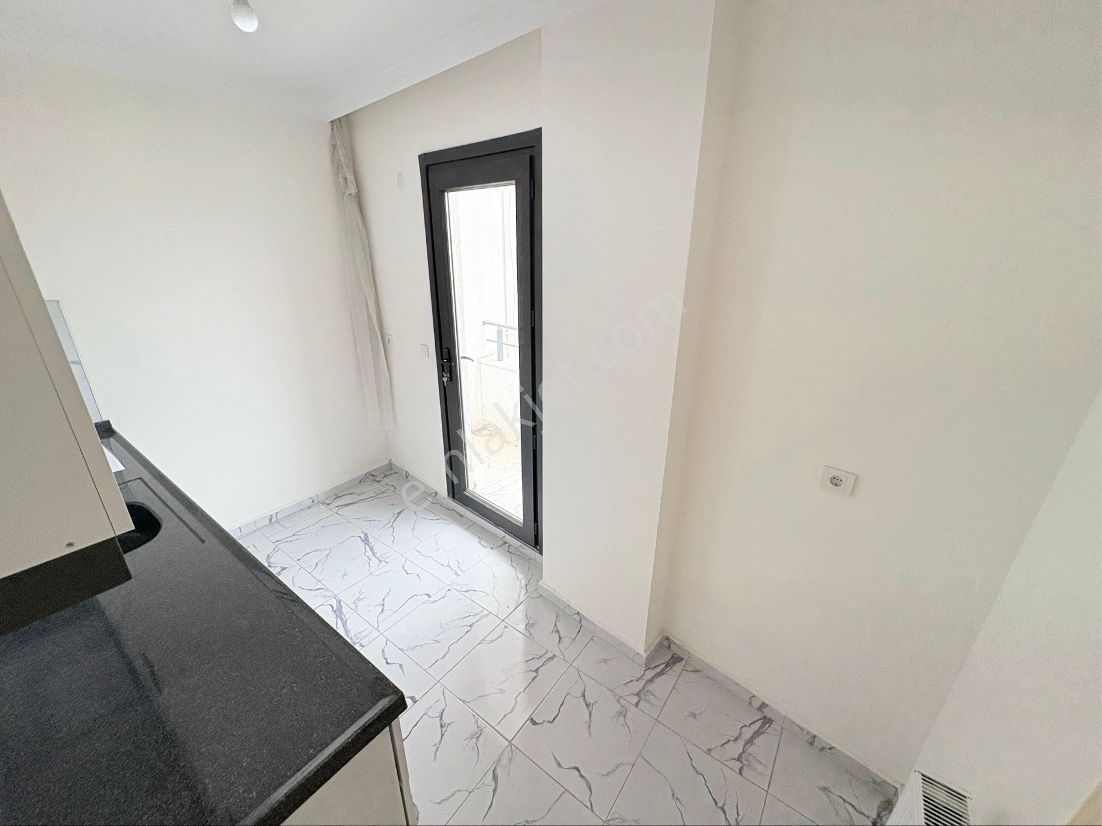Ateş Emlak’tan Gömeç Merkezde 2+1 Kapalı Mutfak Kiralık Daire - Görsel 12