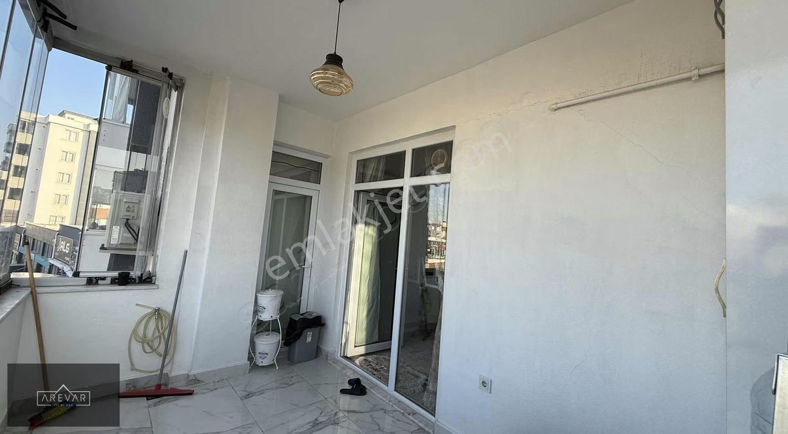 Güneykent Mah. 1. Kat Ana Cadde Üstü Yerden Isıtma 2.5+1 Daire - Görsel 3