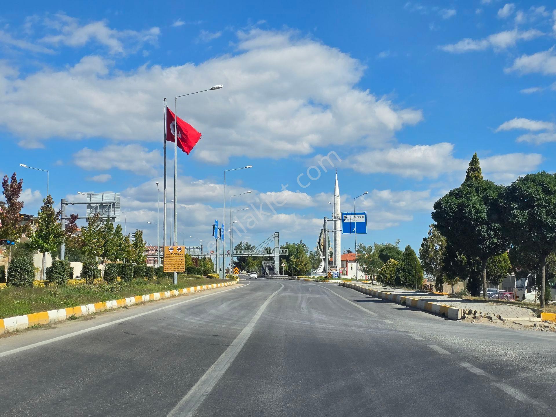 Balıkesir Dursunbey Alagüneyde 2.383 M² Su Yakını Düz Bakımlı Güzel Uygun Tarla. Açıklamayı Okuyunuz - Görsel 5