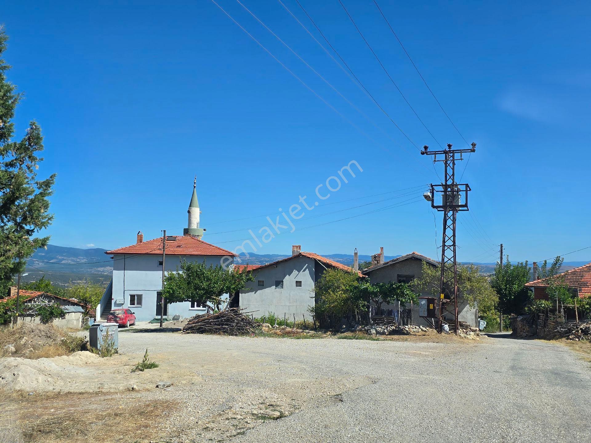 Balıkesir Dursunbey Alagüneyde 2.383 M² Su Yakını Düz Bakımlı Güzel Uygun Tarla. Açıklamayı Okuyunuz - Görsel 19