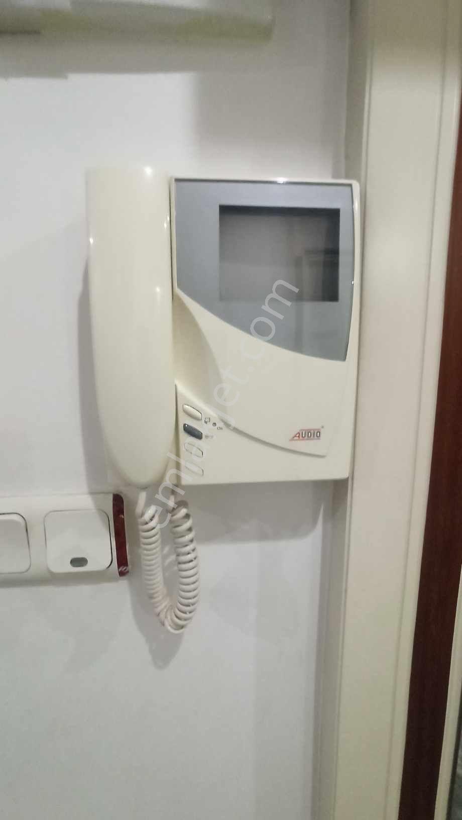 Kuşpınar Mahallesinde Yüksek Zemin Kat Ebeveyn Banyolu Cam Balkonlu Yüklüklü 3+1/165 M2 Daire !!! - Görsel 27