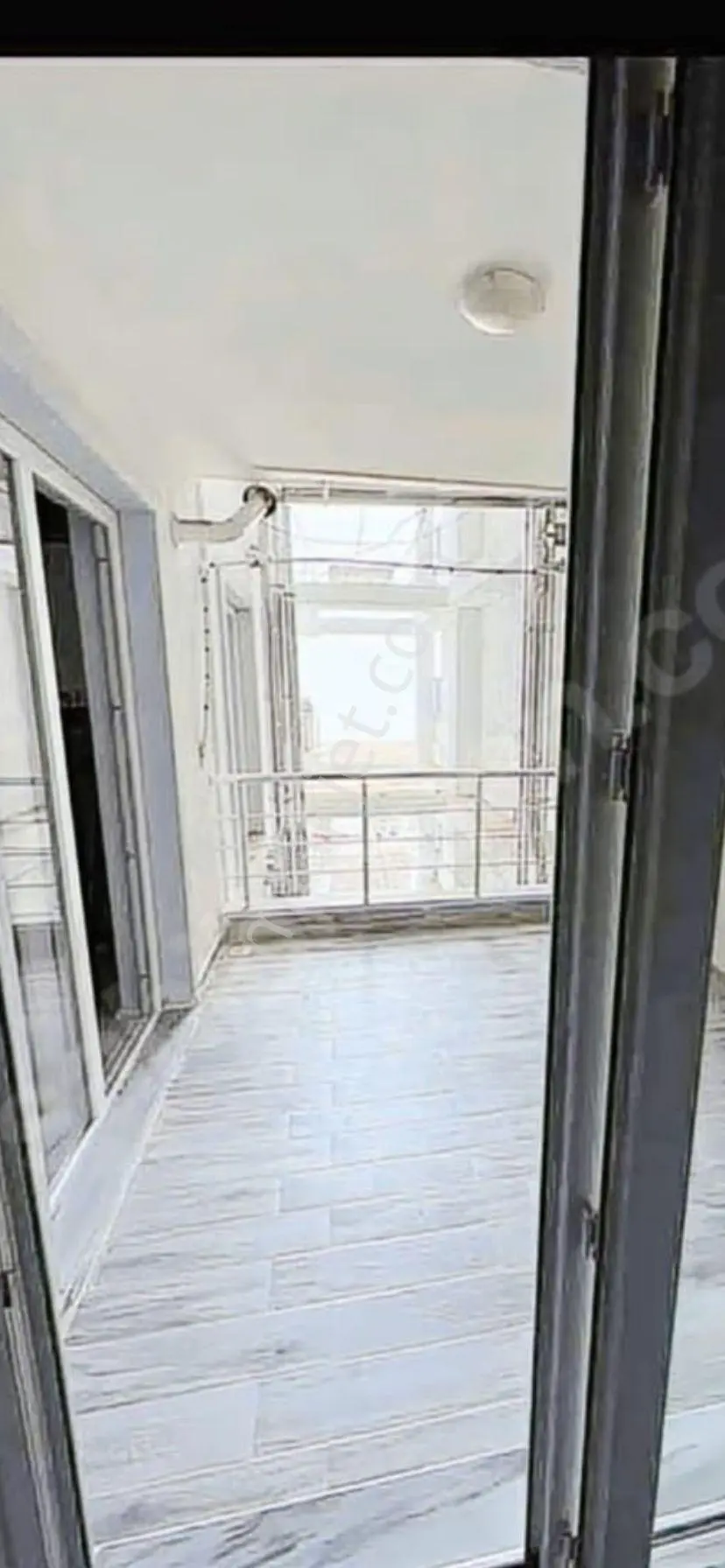 Şerefiye Mahallesinde Kiralık Geniş 2+1 Daire - Görsel 4